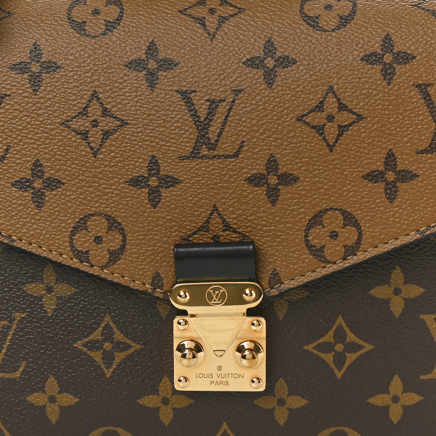 Reverse Monogram Pochette Metis