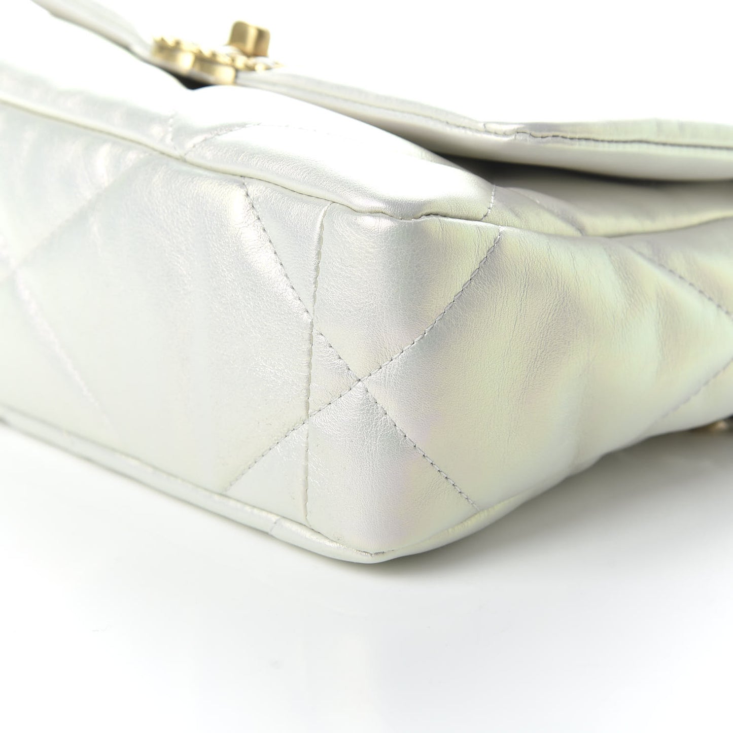 Iridescent Calfskin Quilted Medium 19 Flap White