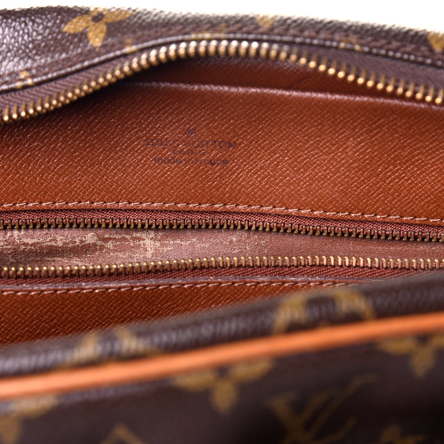 Monogram Nil 28