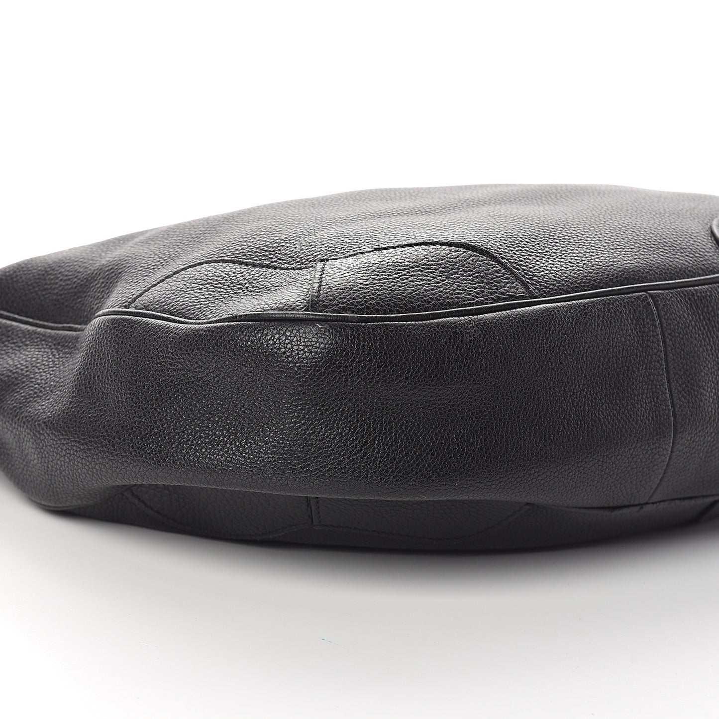 Vitello Daino Hobo Black