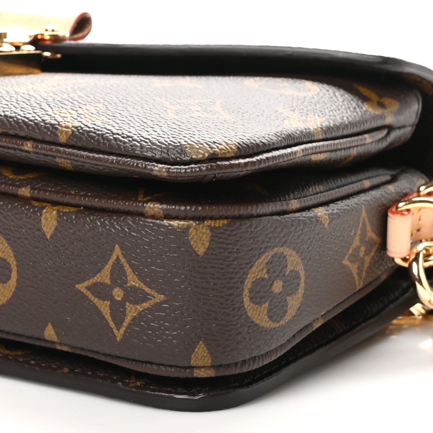 Louis Vuitton Monogram Pochette Metis East West 10 of 10