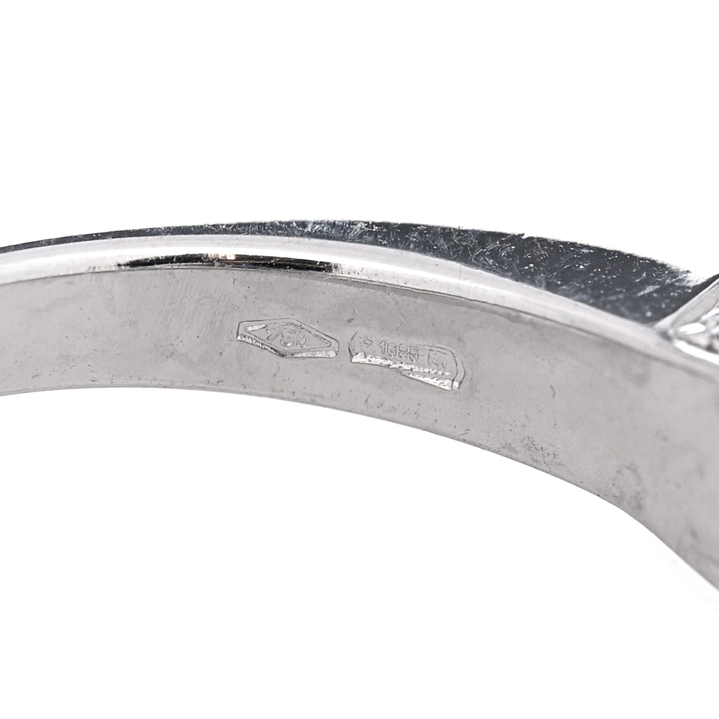 18K White Gold Diamond Interlocking Chiodo Ring 52 6