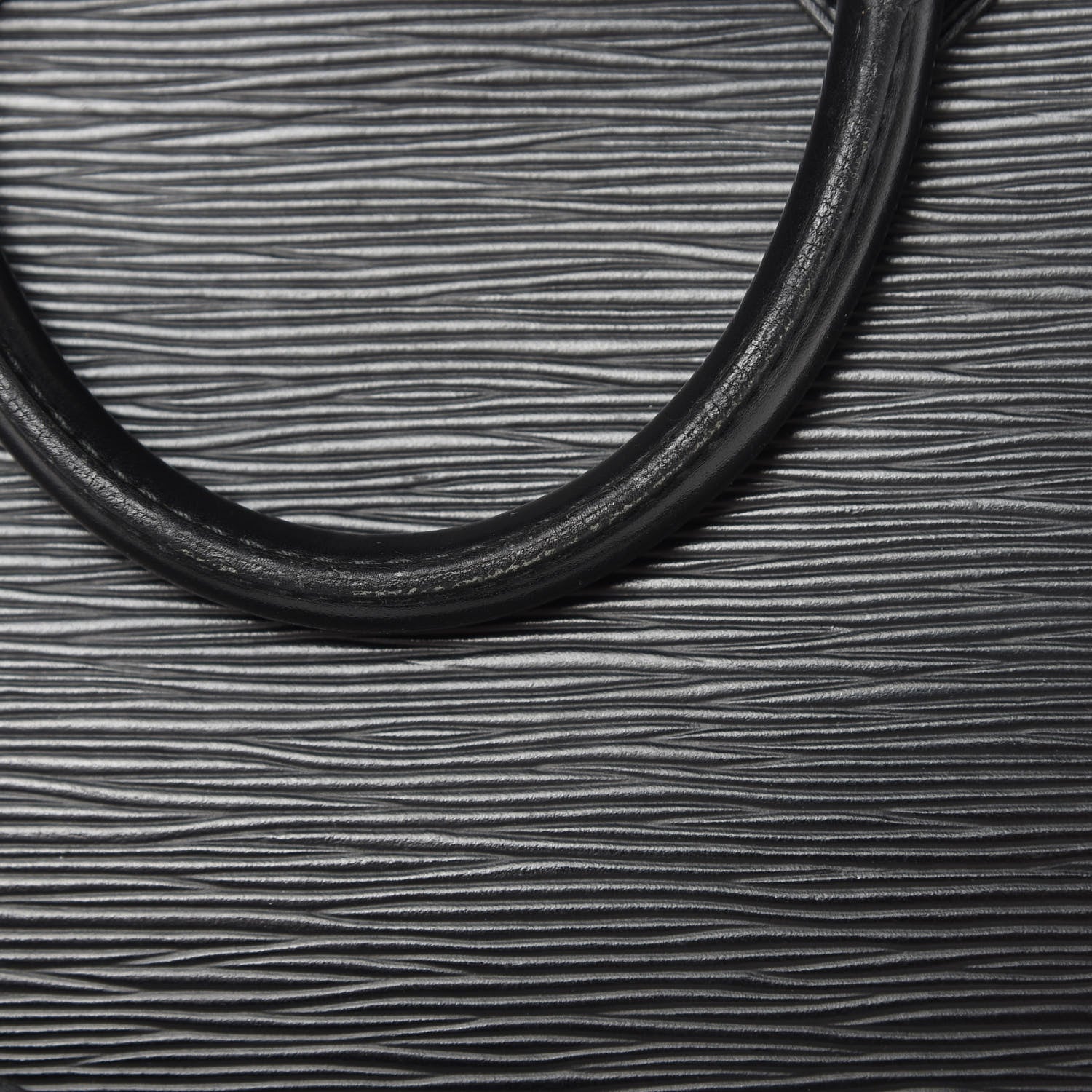 Louis Vuitton Epi Alma PM Black 14 of 18