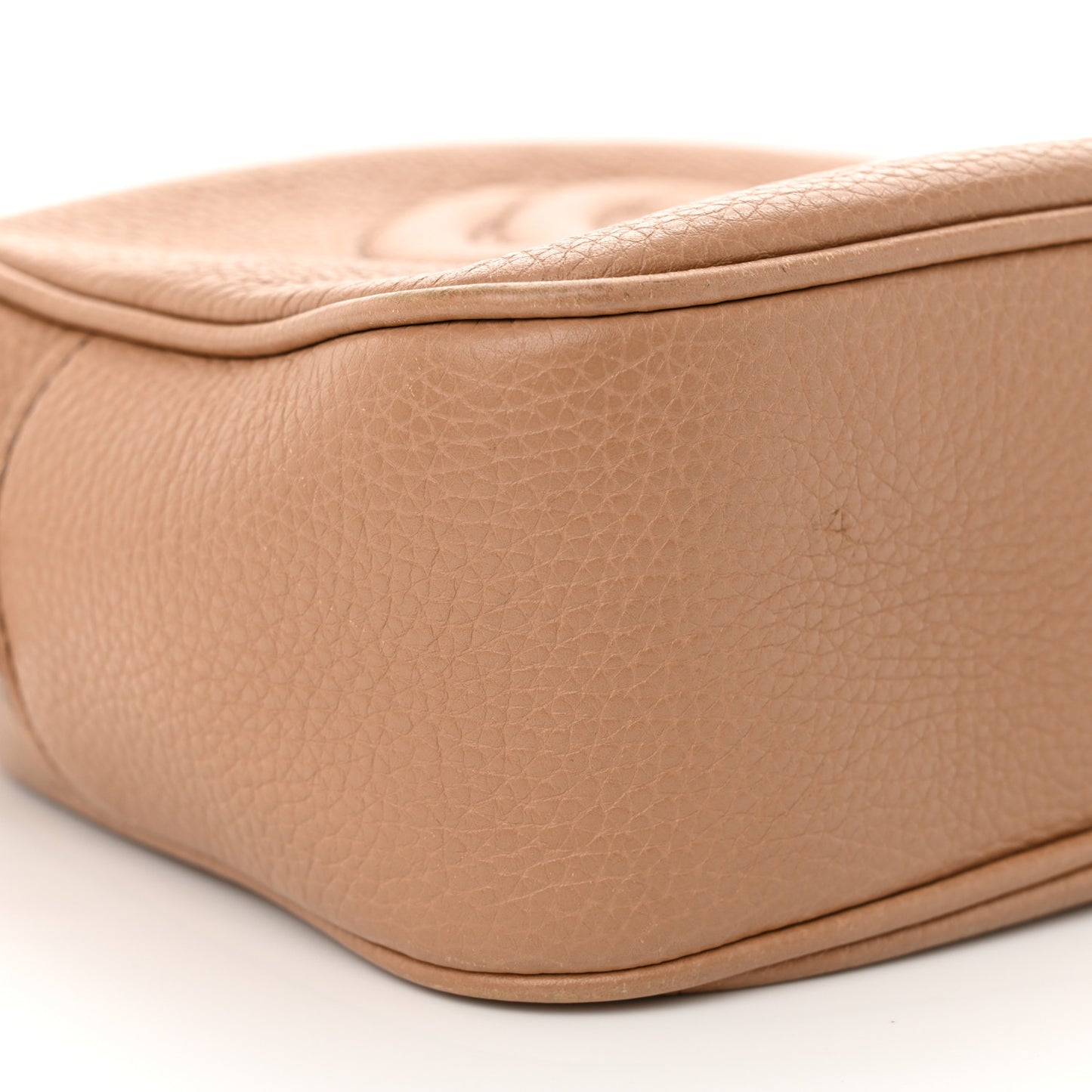 Pebbled Calfskin Small Soho Disco Bag Camelia