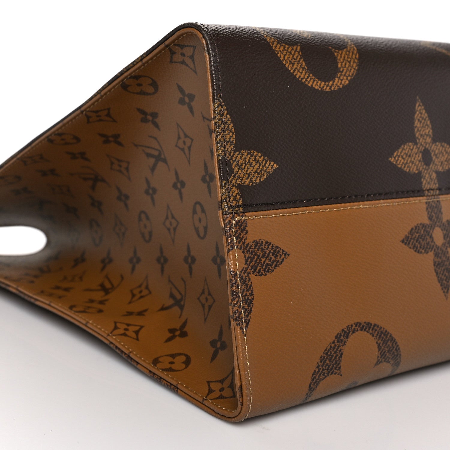 Louis Vuitton Reverse Monogram Giant Onthego GM 8 of 10