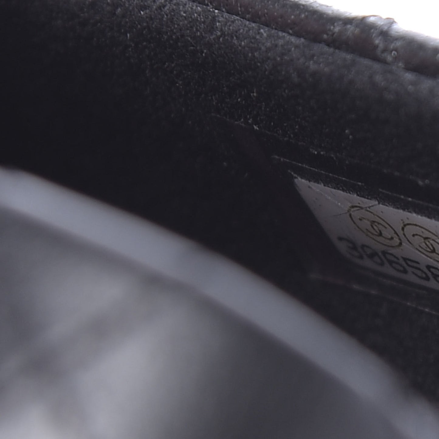 Lambskin Quilted Airpods Pro Case With Chain Black