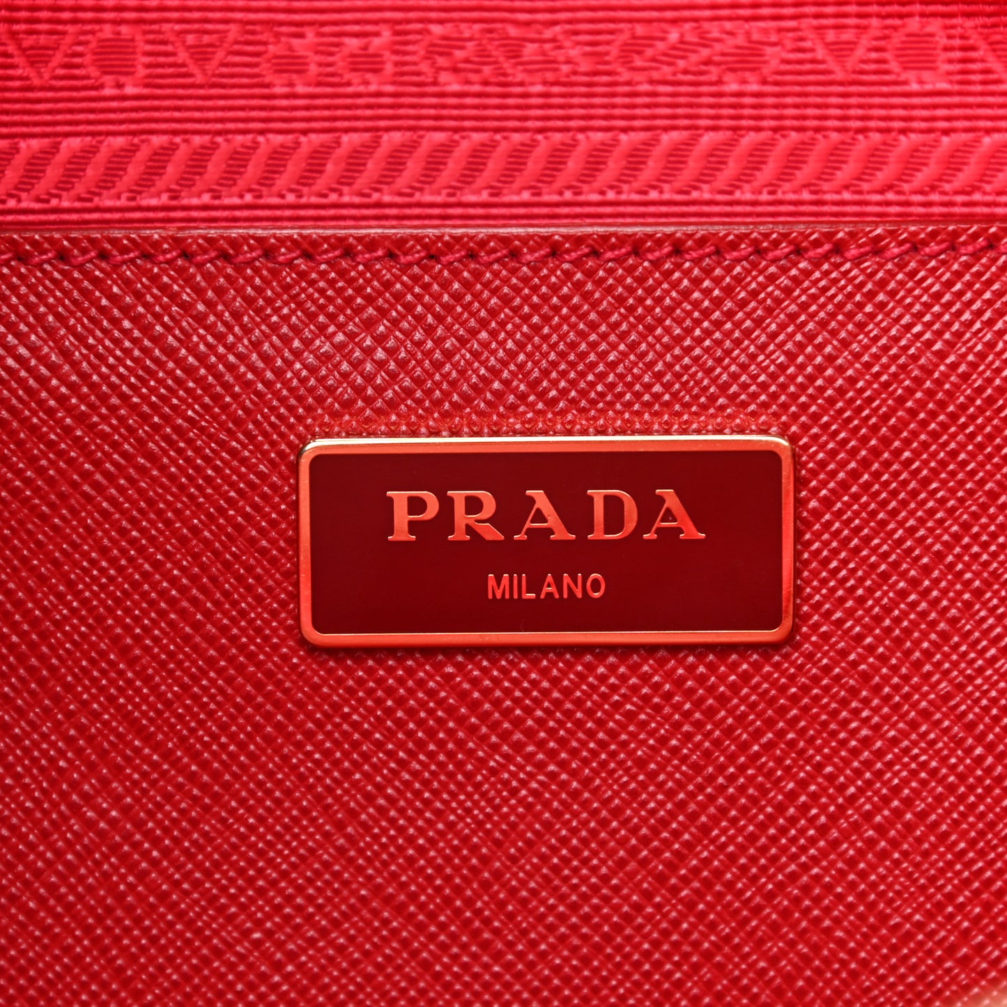 Saffiano Medium Galleria Double Zip Tote Fuoco