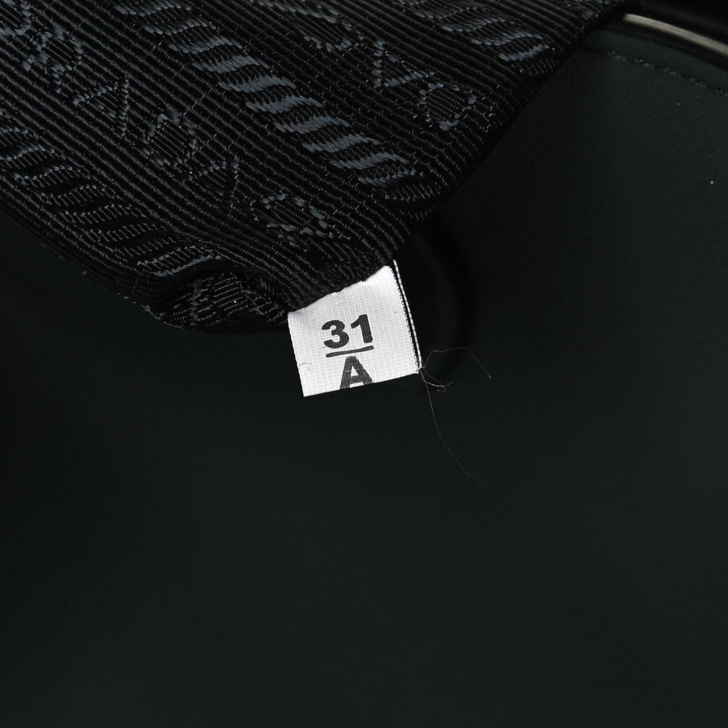 City Calfskin Medium Colorblock Bibliothèque Tote Green Black