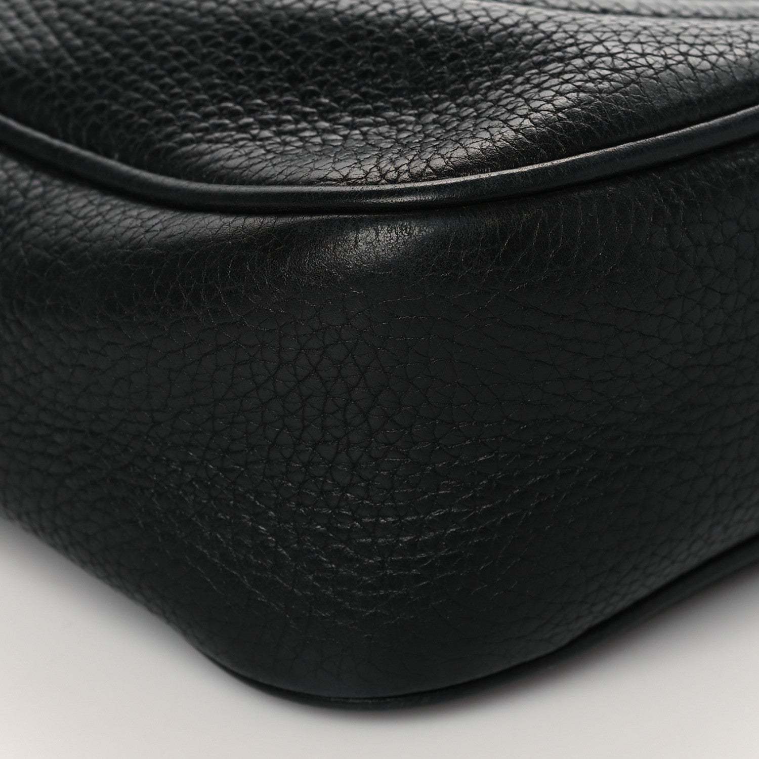 Gucci Pebbled Calfskin Small Soho Disco Bag Black 10 of 11