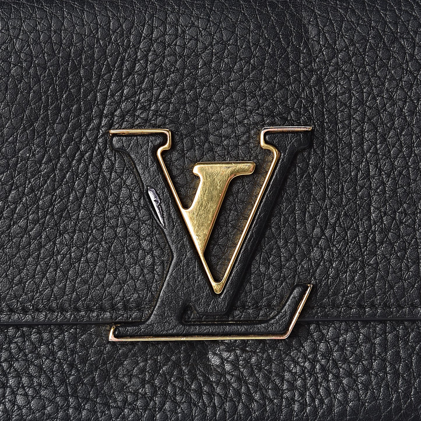 Taurillon Capucines Wallet Black