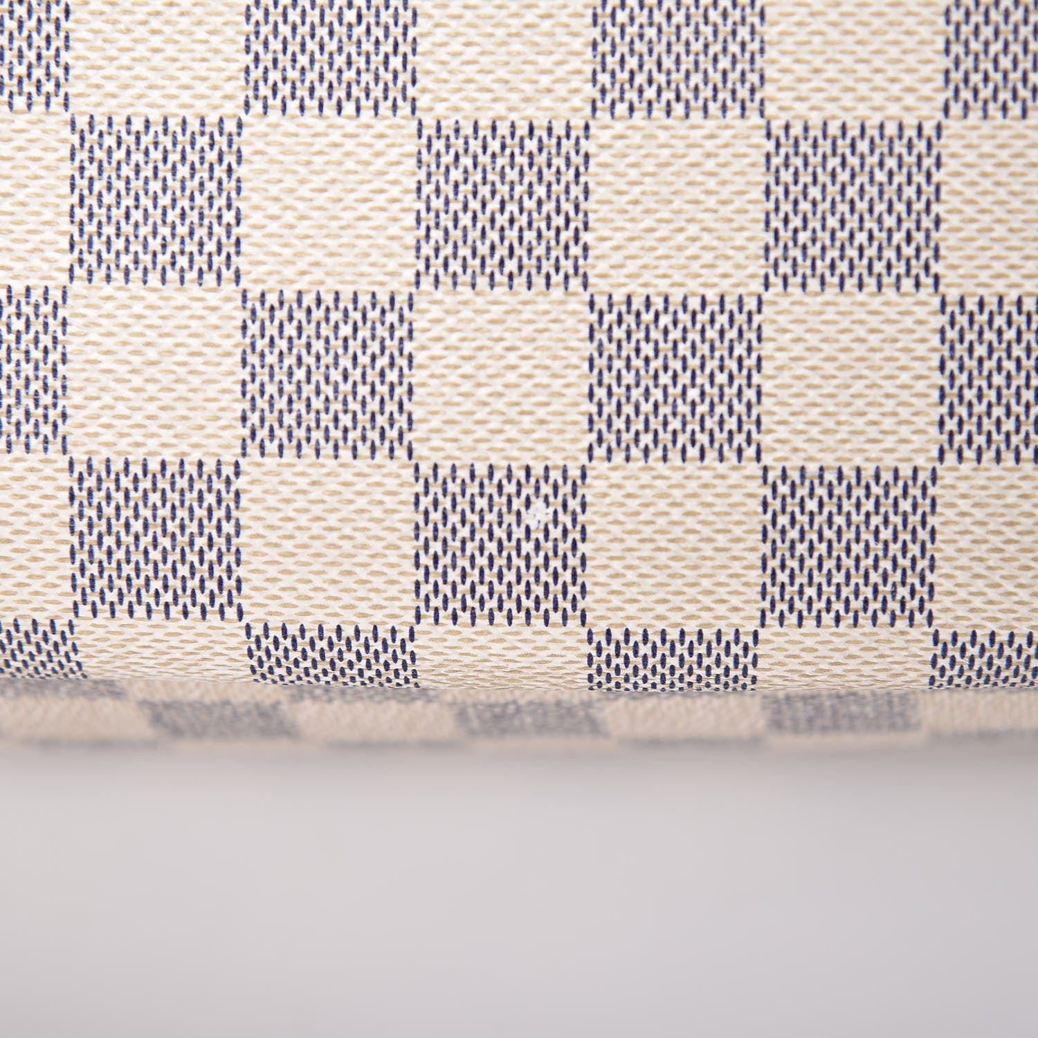 Louis Vuitton Damier Azur Siracusa MM 14 of 22