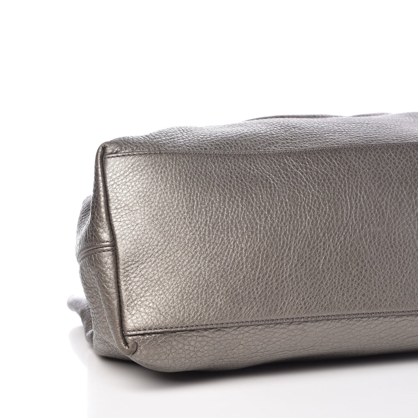 Metallic Pebbled Calfskin Medium Soho Chain Shoulder Bag Sasso