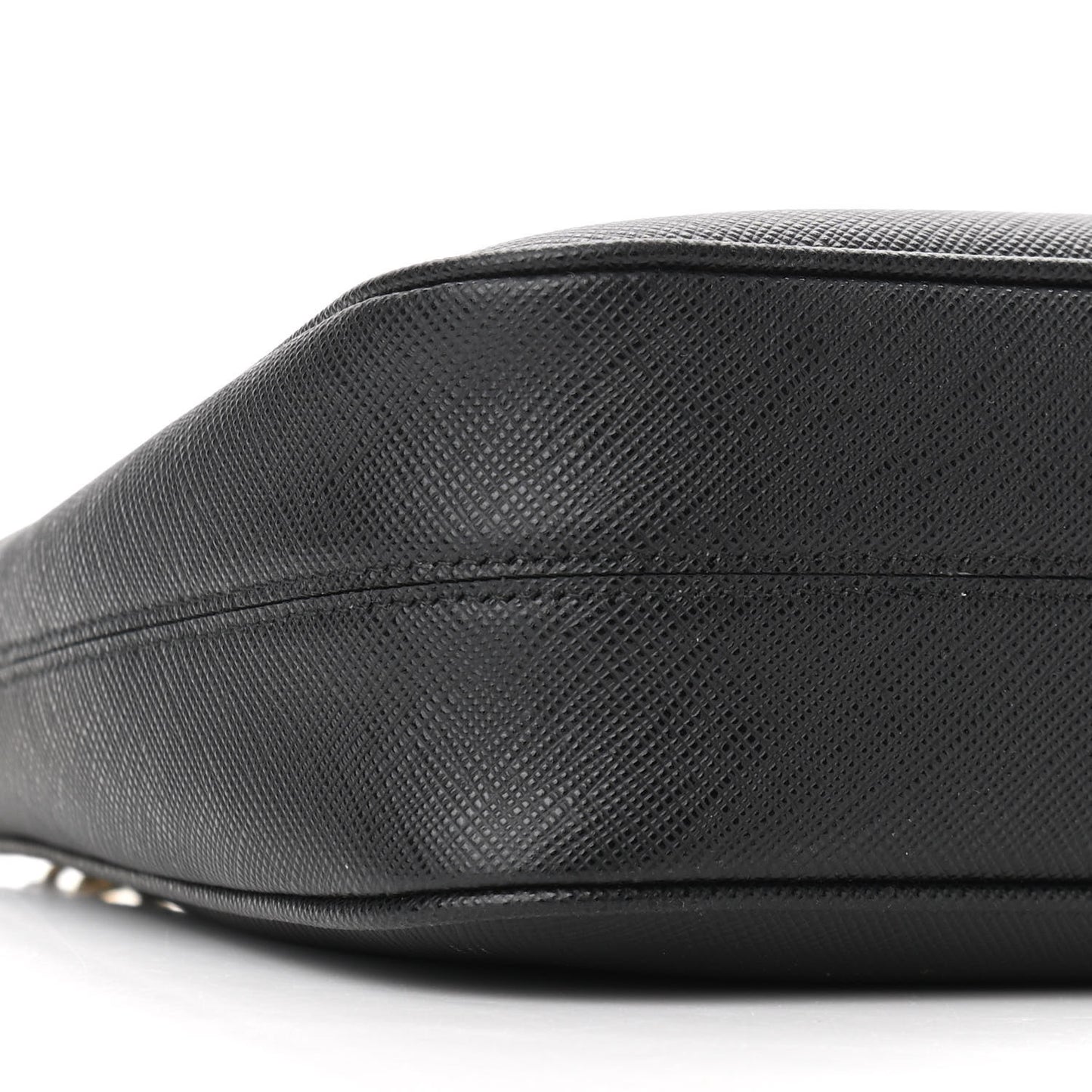 Saffiano Lux Re-Edition 2005 Shoulder Bag Black