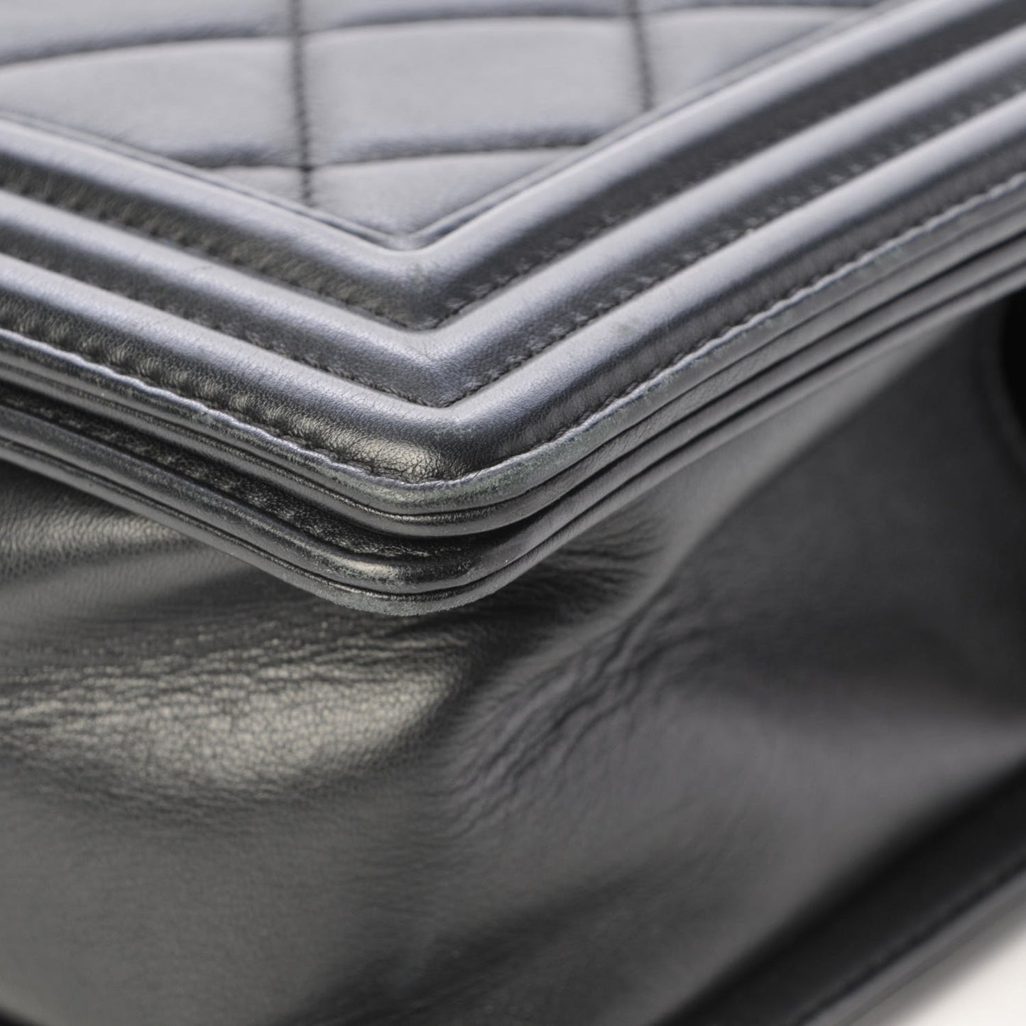 Calfskin Quilted Medium Boy Flap Black