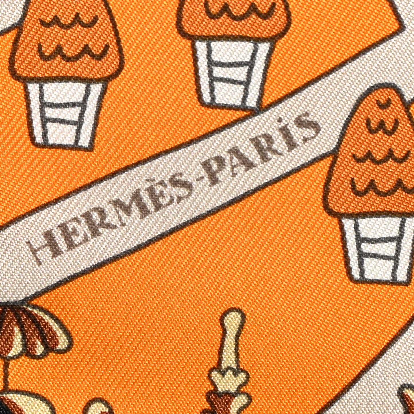 Silk Les Nouveaux Amoureux de Paris Twilly Orange Ciel Beige