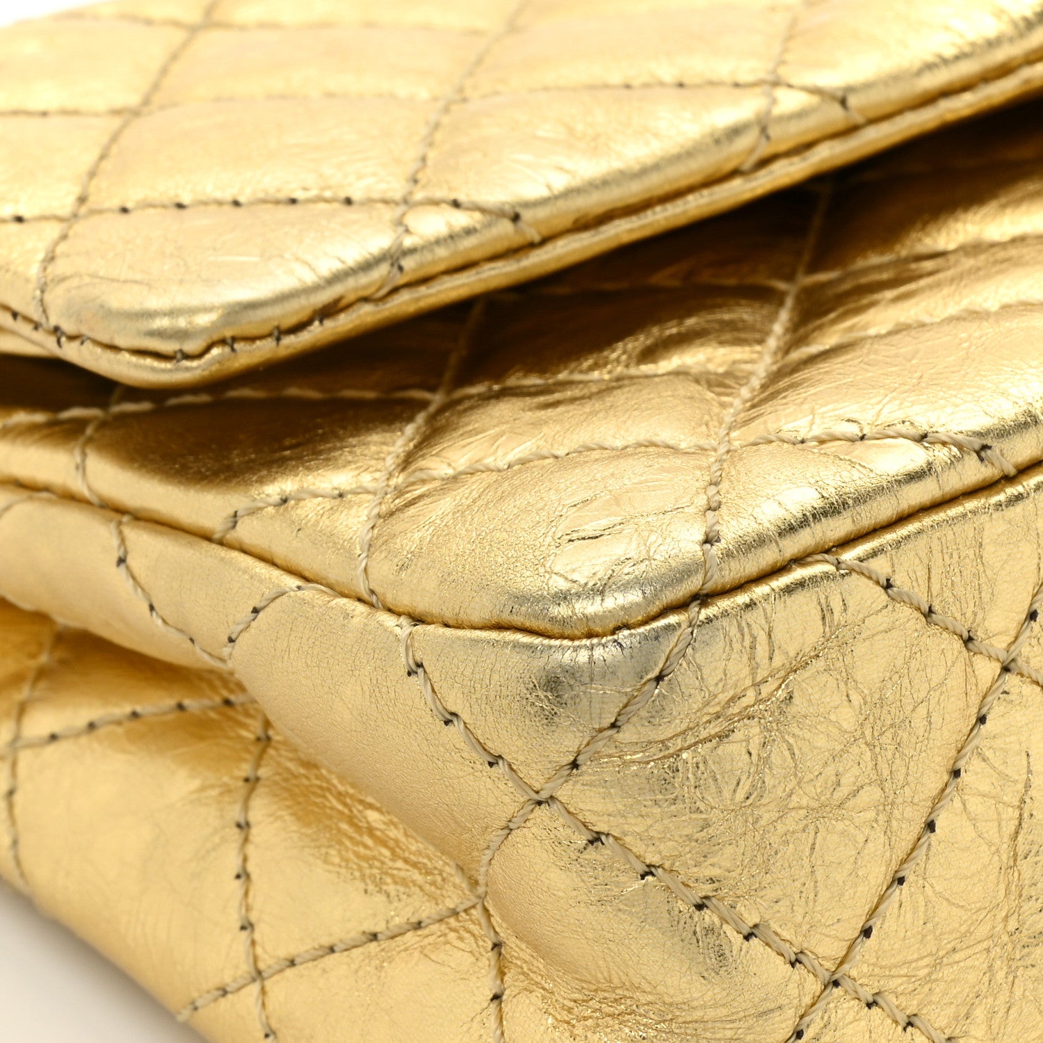 Chanel Metallic Aged Calfskin Quilted 2.55 Reissue 225 Flap Gold 16 of 23