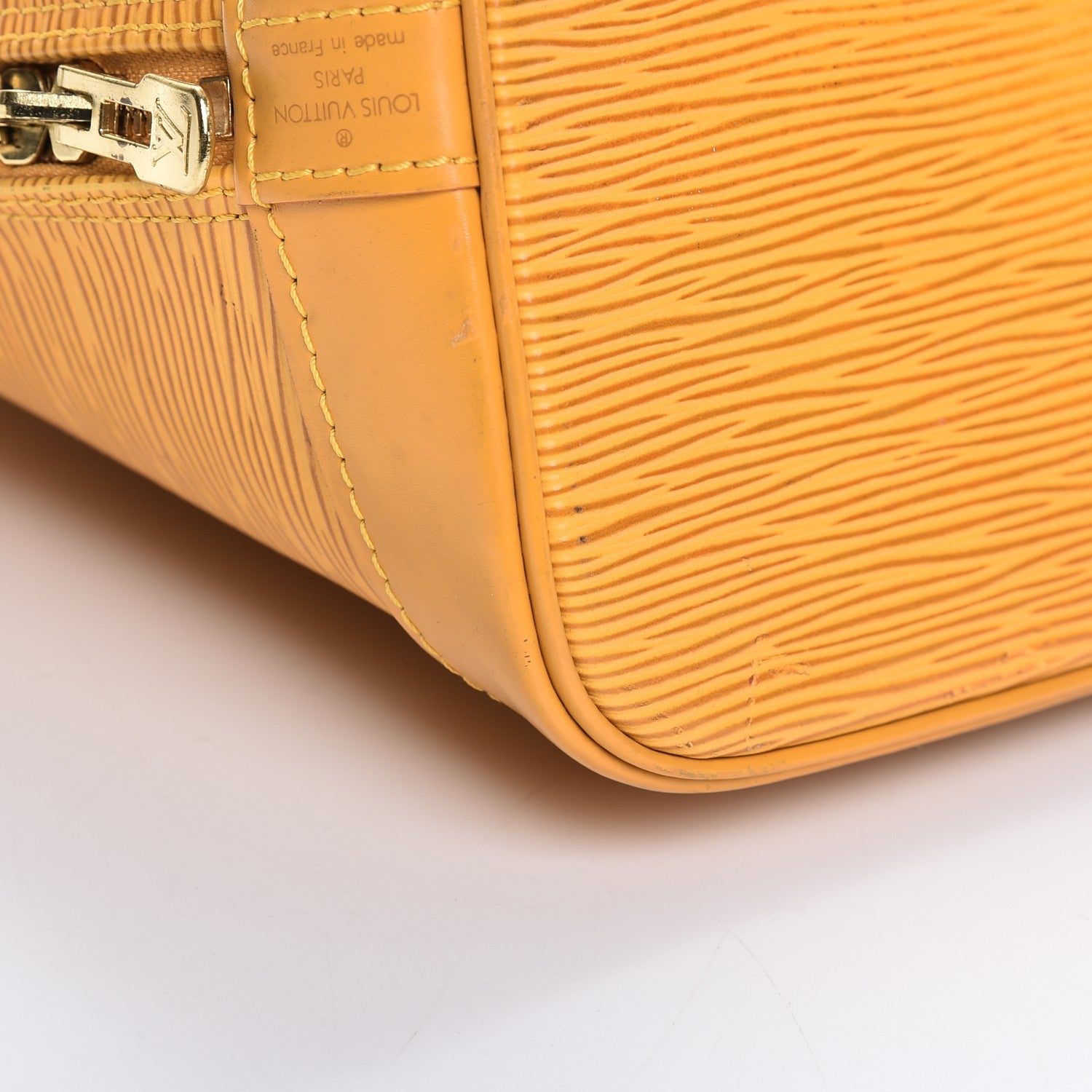 Louis Vuitton Epi Alma PM Tassil 15 of 24