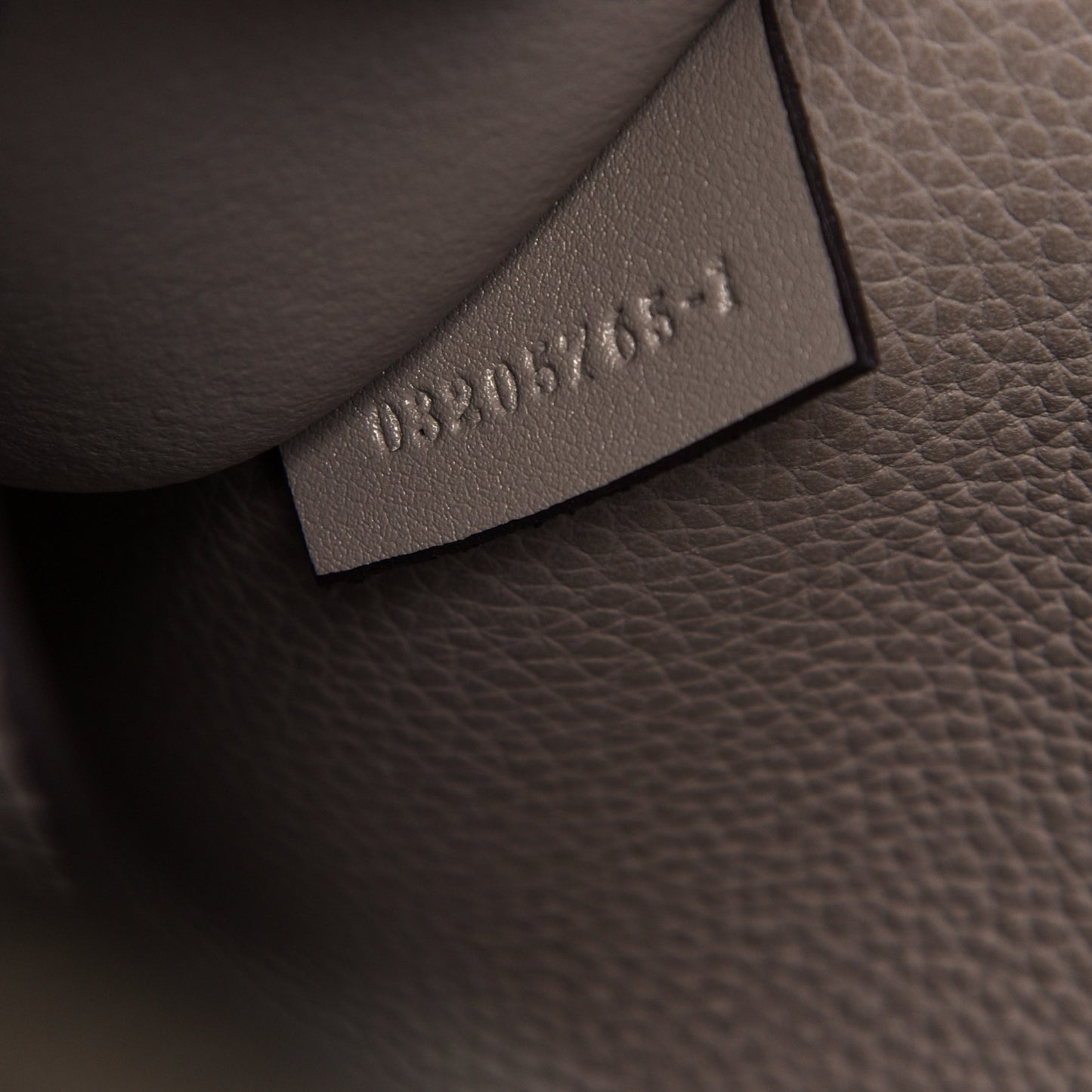 Small Grain Smooth Calfskin Medium Darryl Hobo Motty Grey