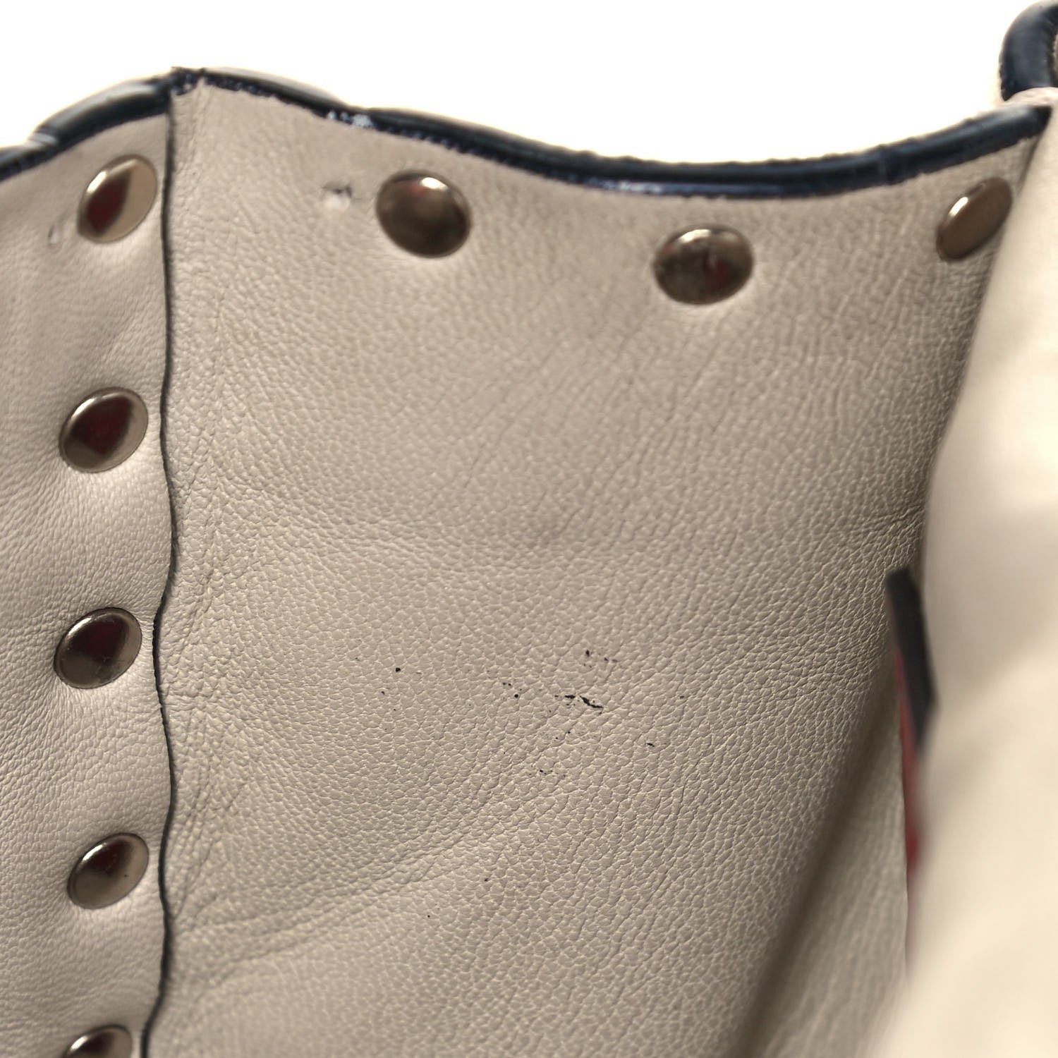 Valentino Garavani Nappa Medium Rockstud Spike Shoulder Bag Light Ivory 15 of 21