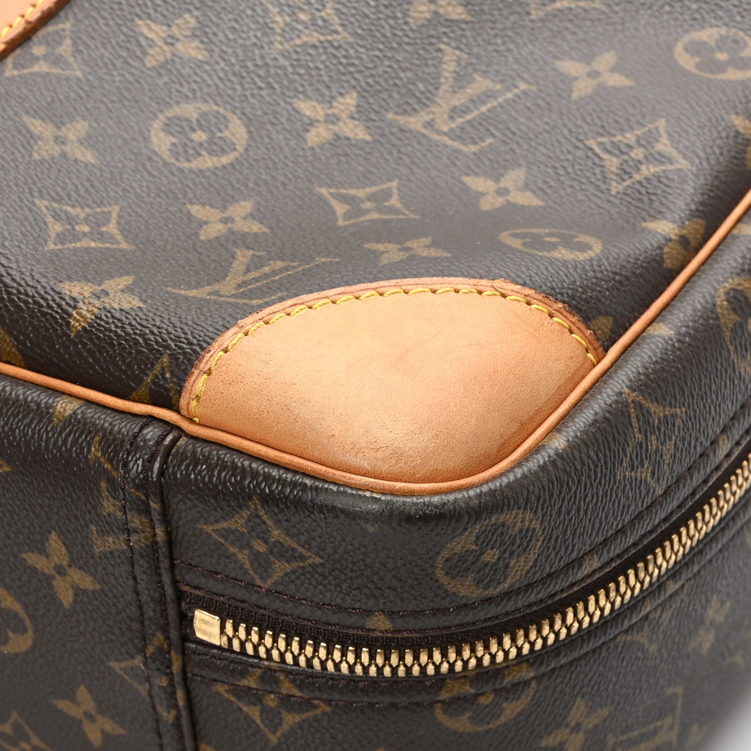 Louis Vuitton Monogram Sirius 45 9 of 11