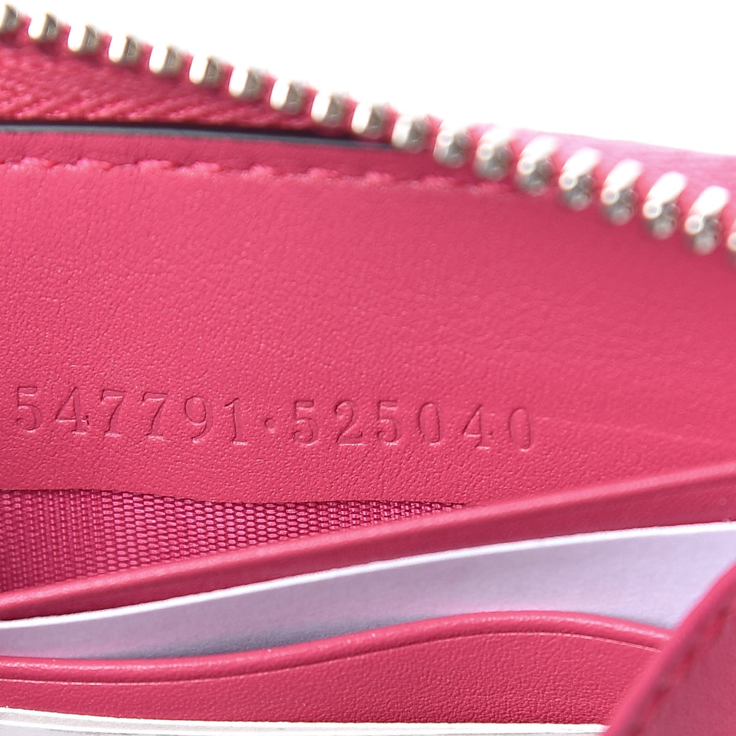 X MLB Guccissima Signature NY Yankees Embroidered Zip Around Wallet Box Pink Blue Ivory