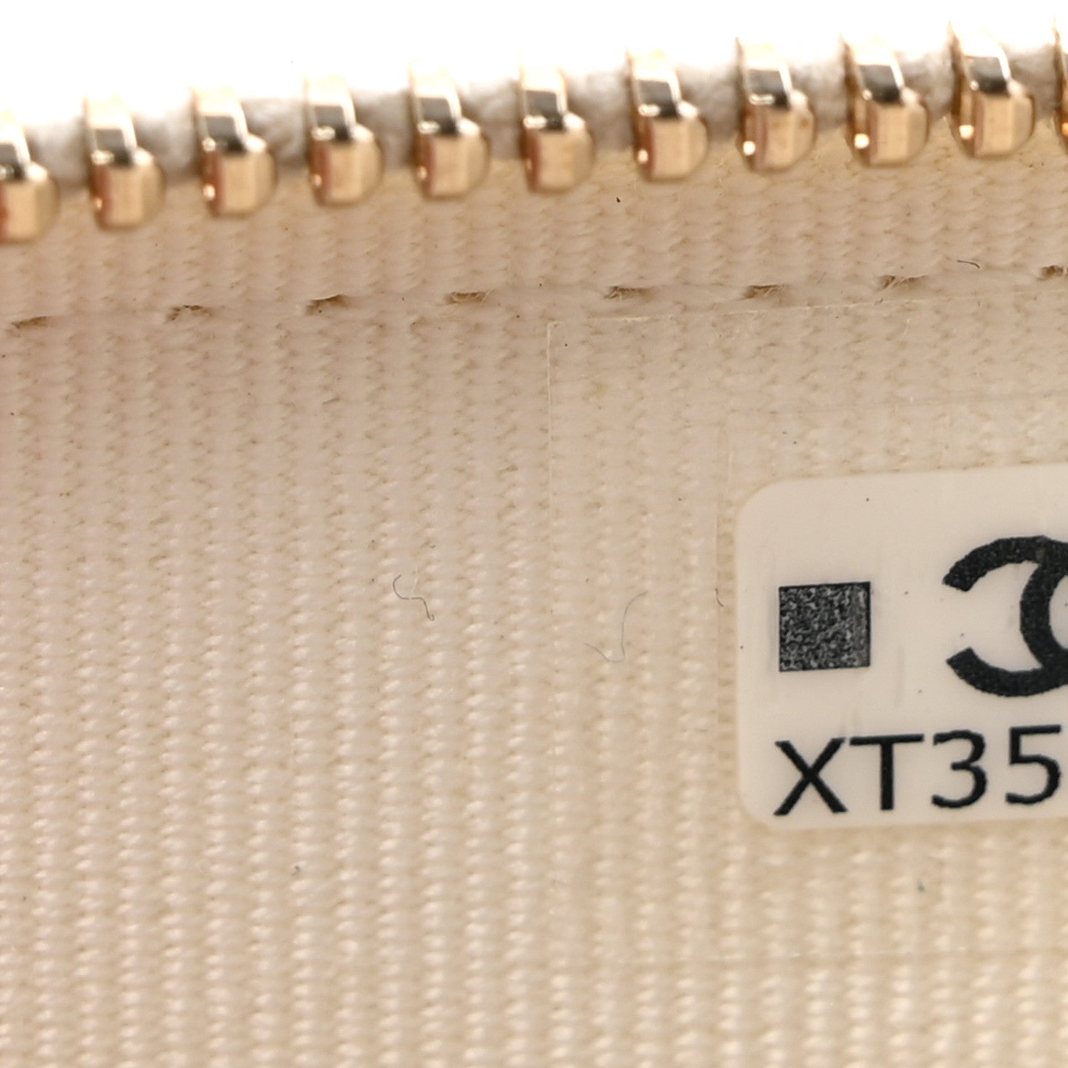 Chanel Caviar Quilted Zip Coin Purse White 7 of 9