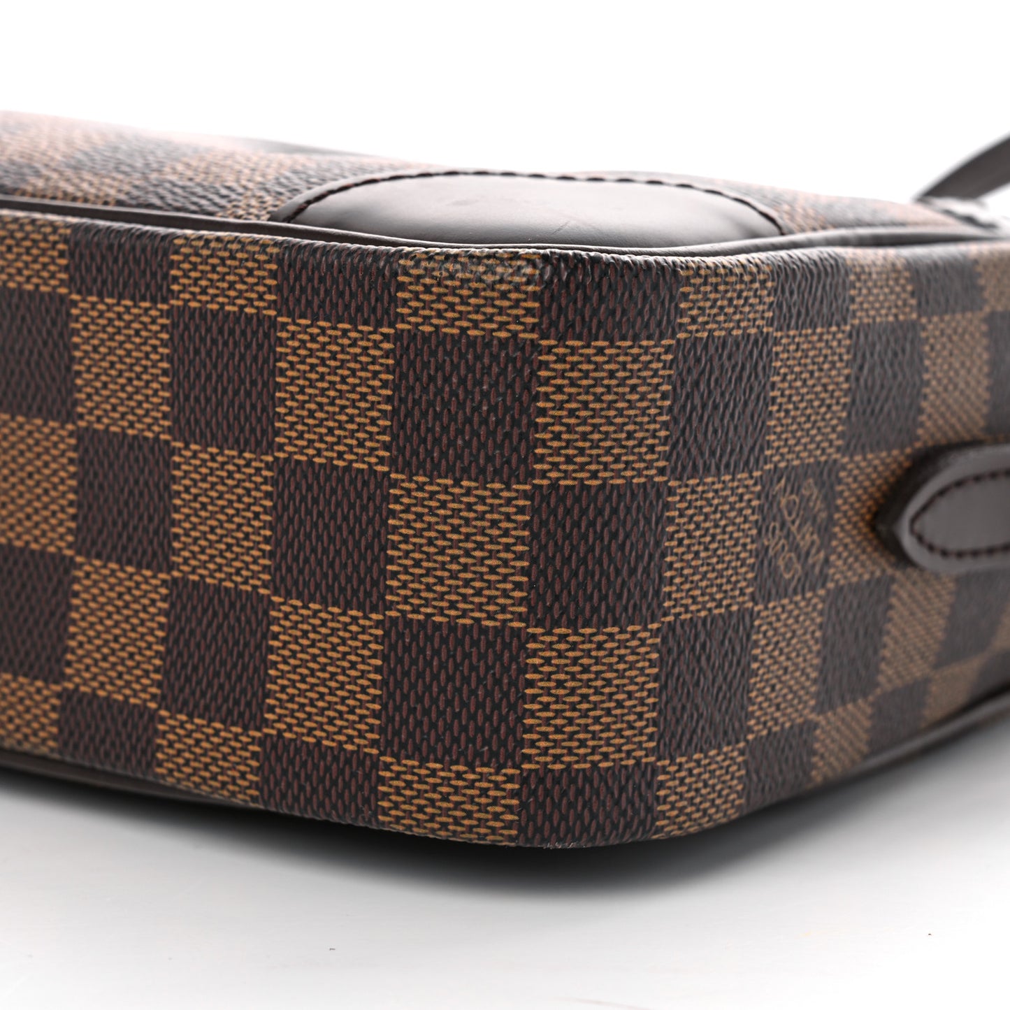 Damier Ebene Trocadero 27