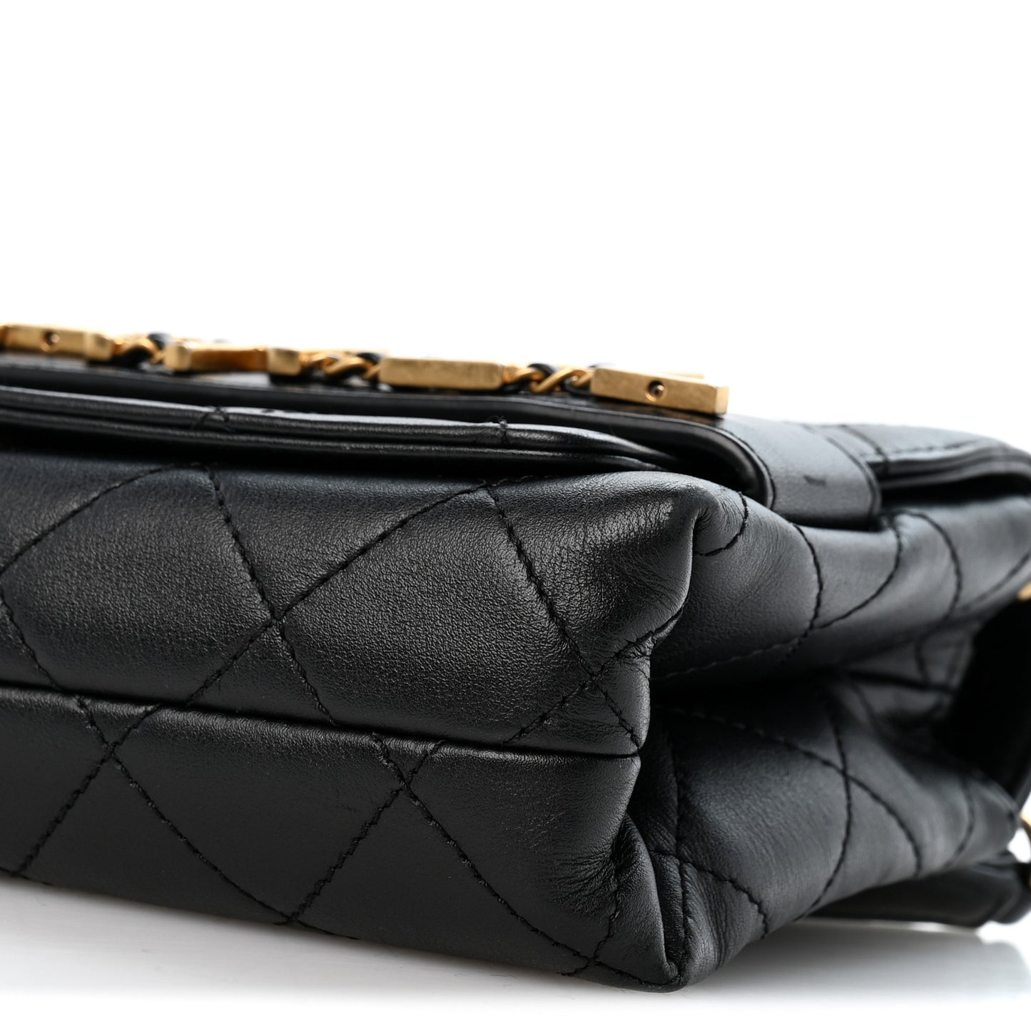 Calfskin Quilted Small Enchained Flap Black