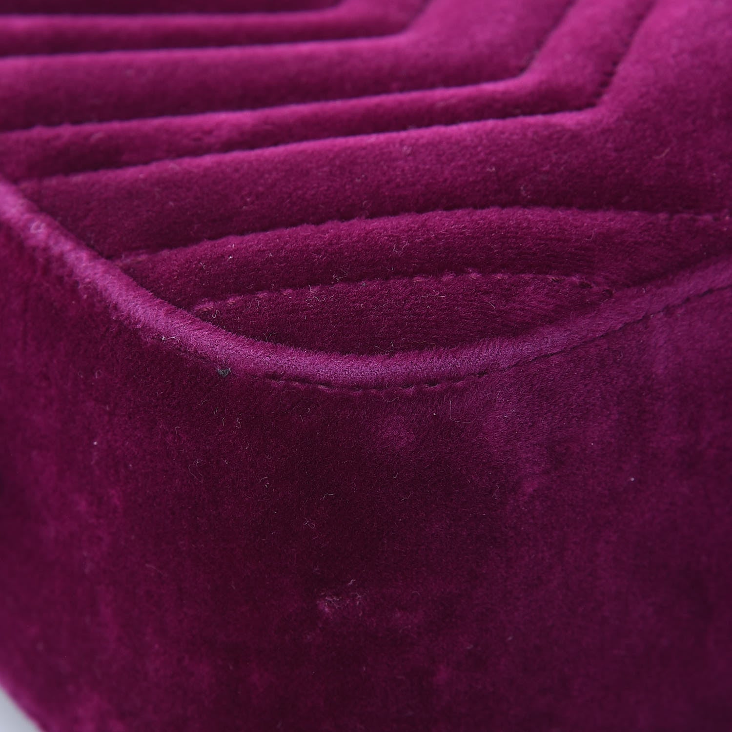 Gucci Velvet Matelasse Small GG Marmont Chain Shoulder Bag Fuchsia Violet Cyclamen 9 of 13