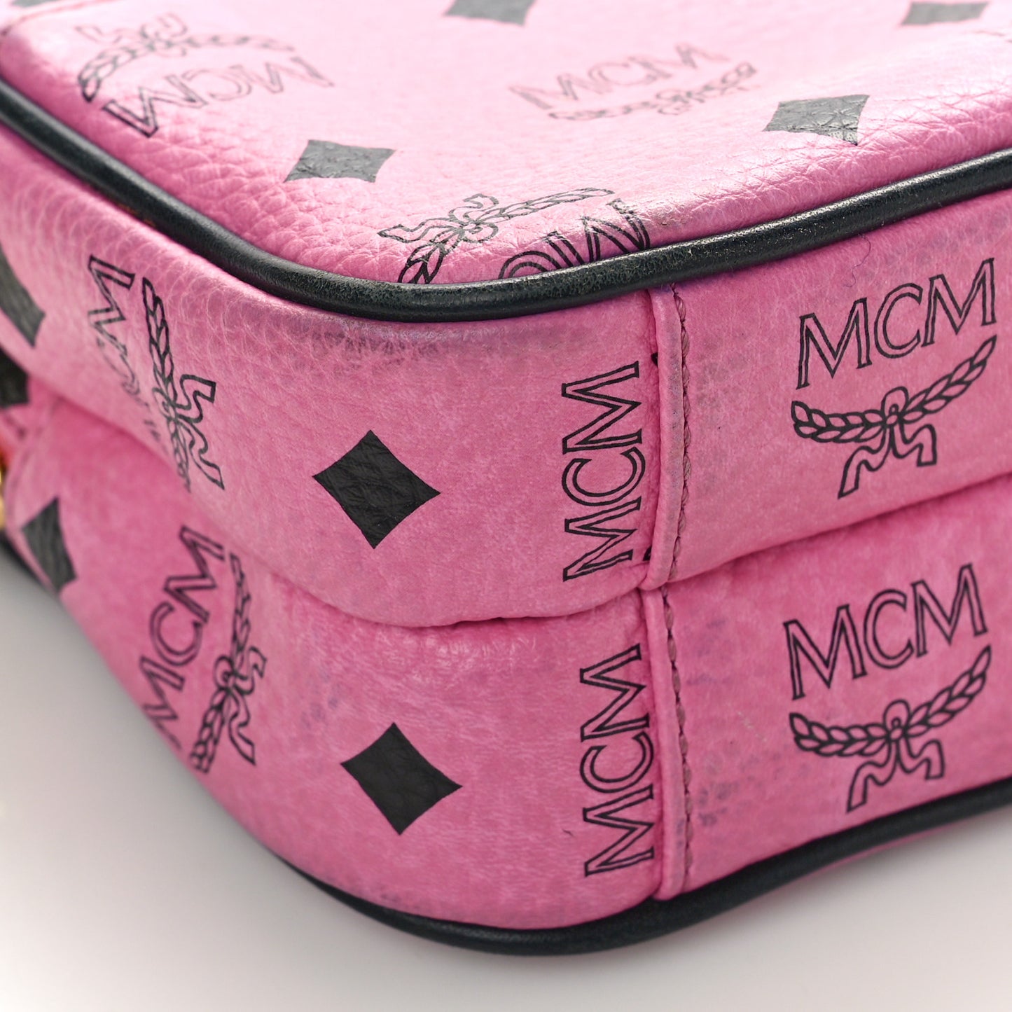 Visetos Mini Camera Crossbody Bag Pink