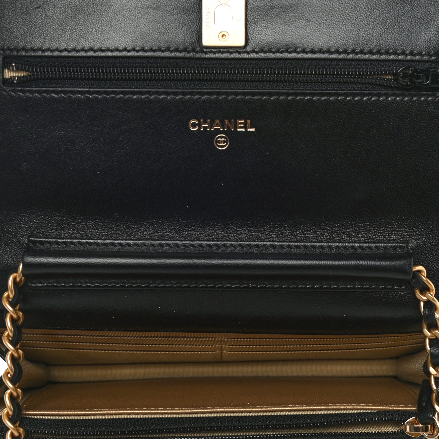 Lambskin Quilted CC Pearl Crush Wallet on Chain WOC Black