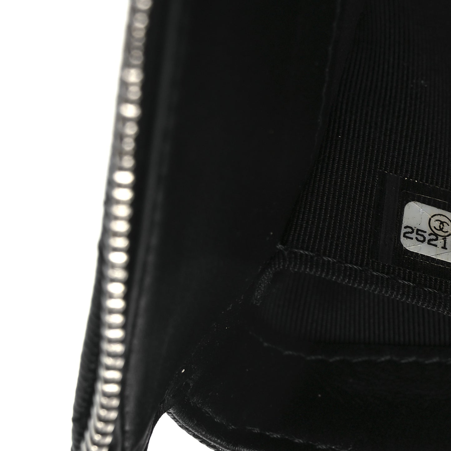 Iridescent Caviar Quilted Small Zipped Pouch Black