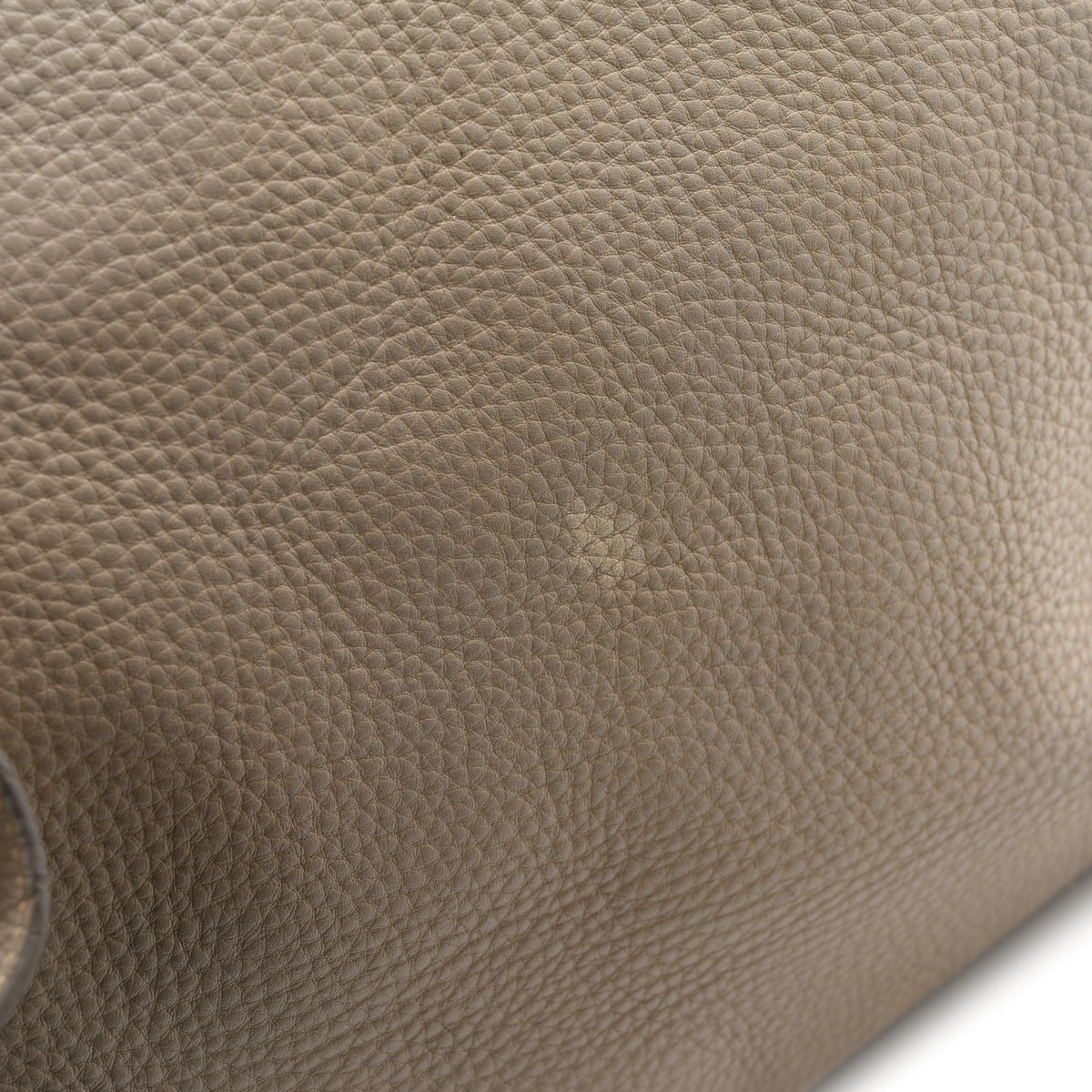 Vitello Daino Shopping Tote Argilla