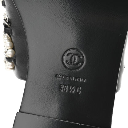 Chanel Pearl Lambskin Chain Flat Sandals 38.5 Black 7 of 10