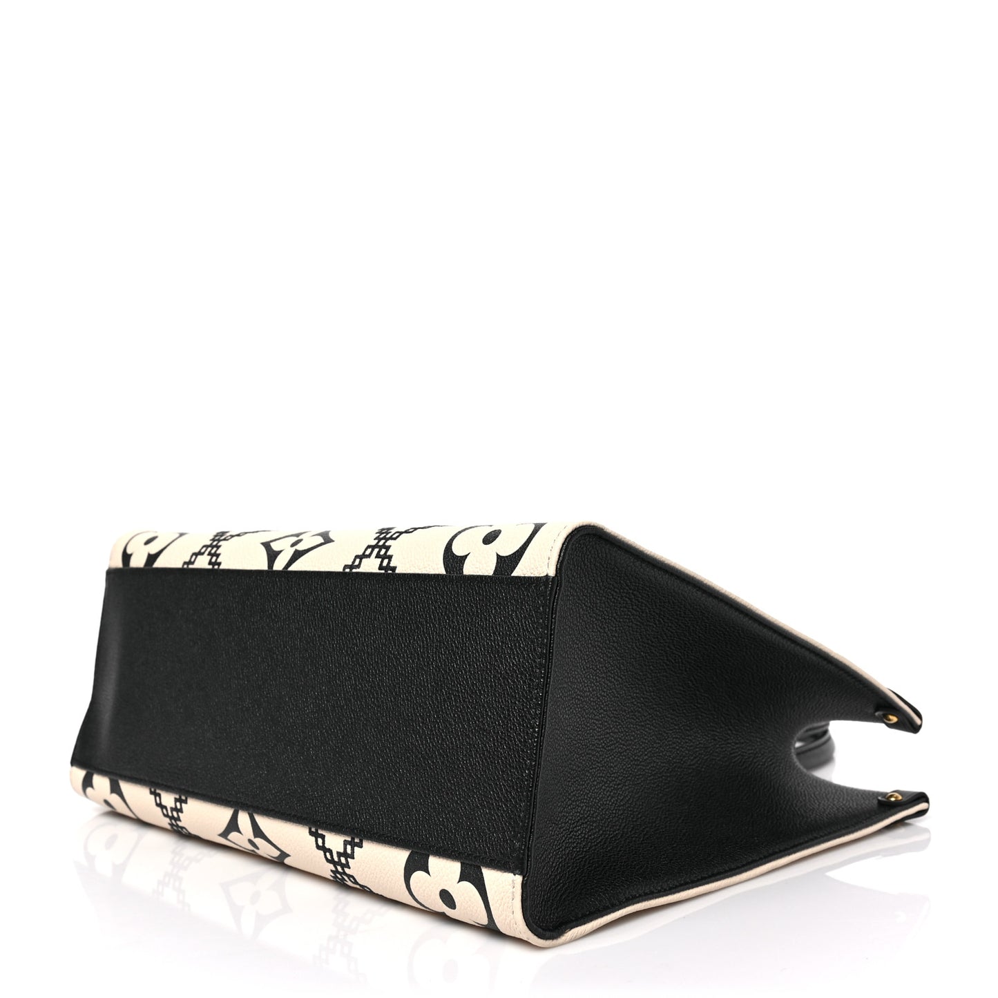 Empreinte Monogram Giant Broderies Onthego MM Cream Black