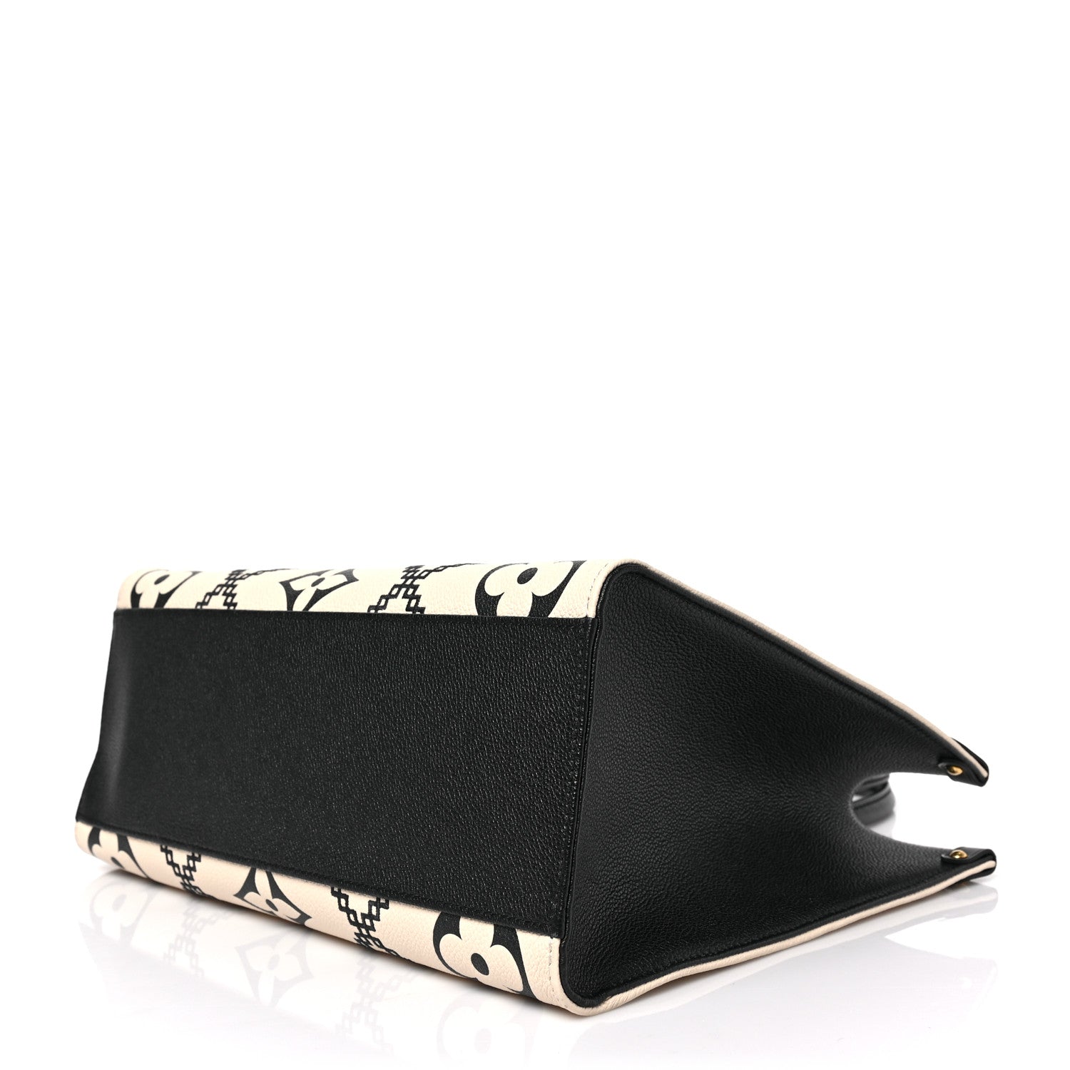 Louis Vuitton Empreinte Monogram Giant Broderies Onthego MM Cream Black 8 of 8