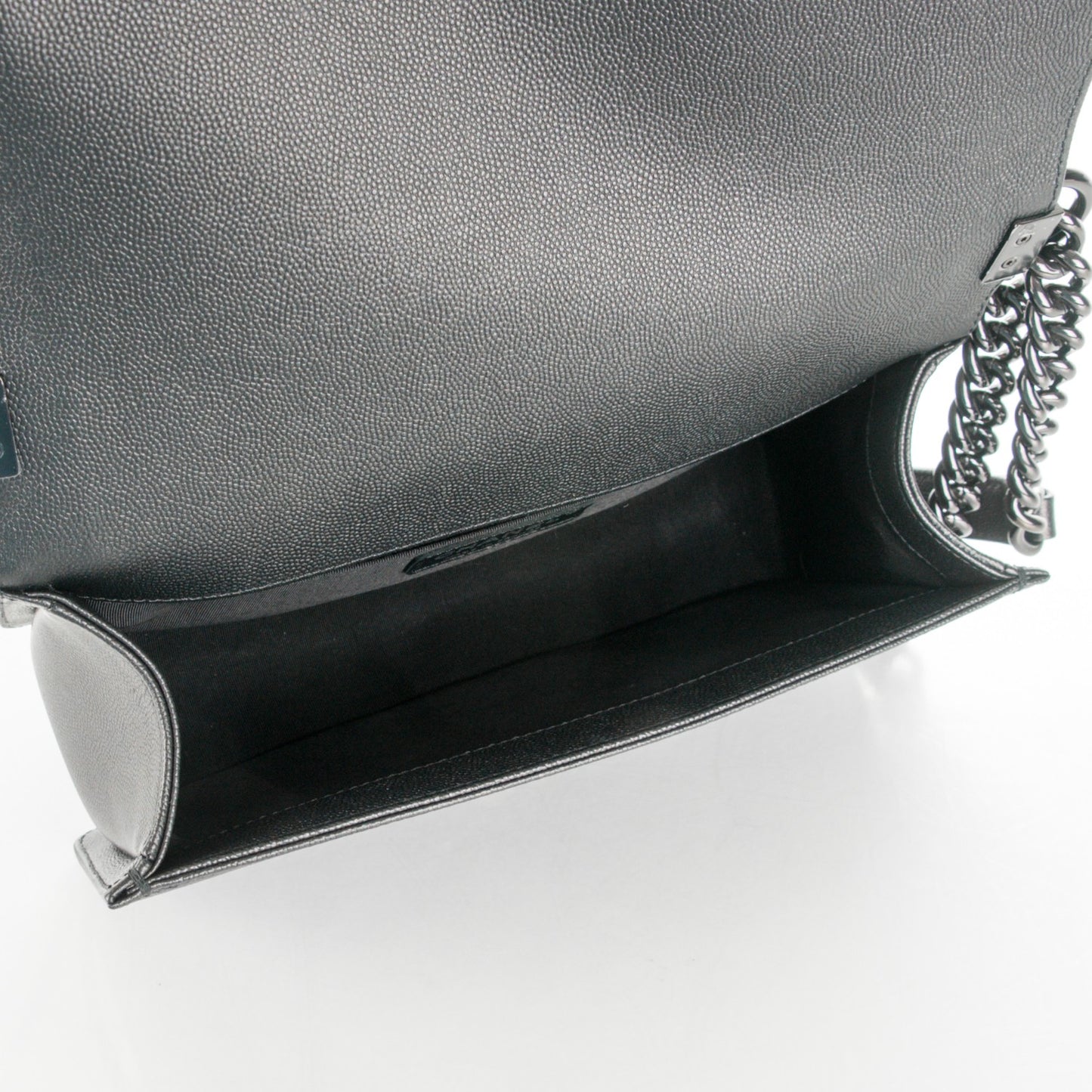 Caviar Quilted Medium Boy Flap So Black