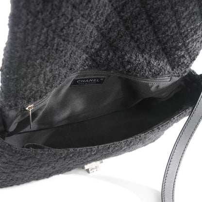 Chanel Easy Tweed Jumbo Reissue Messenger Flap Black 5 of 8