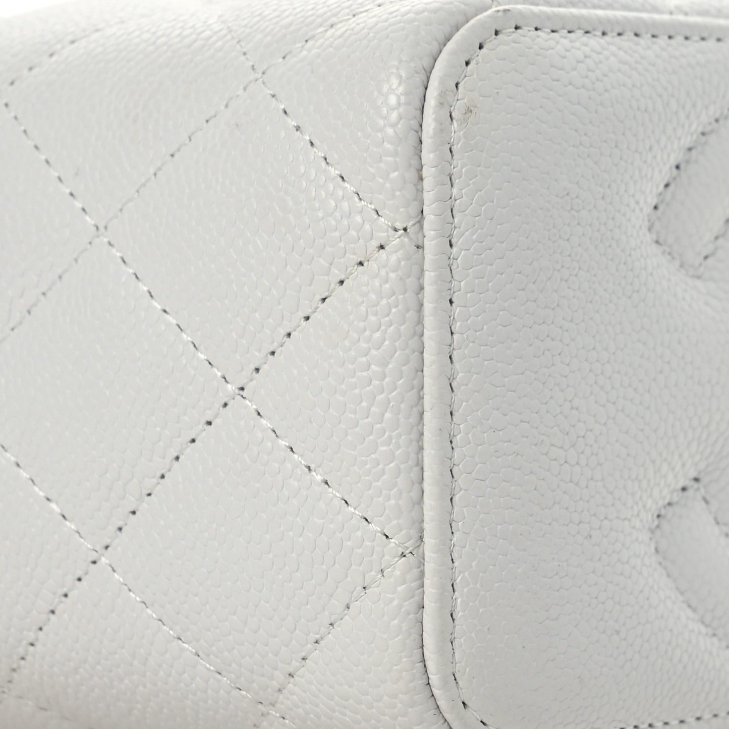 Caviar Quilted Sweetheart Vanity Case White