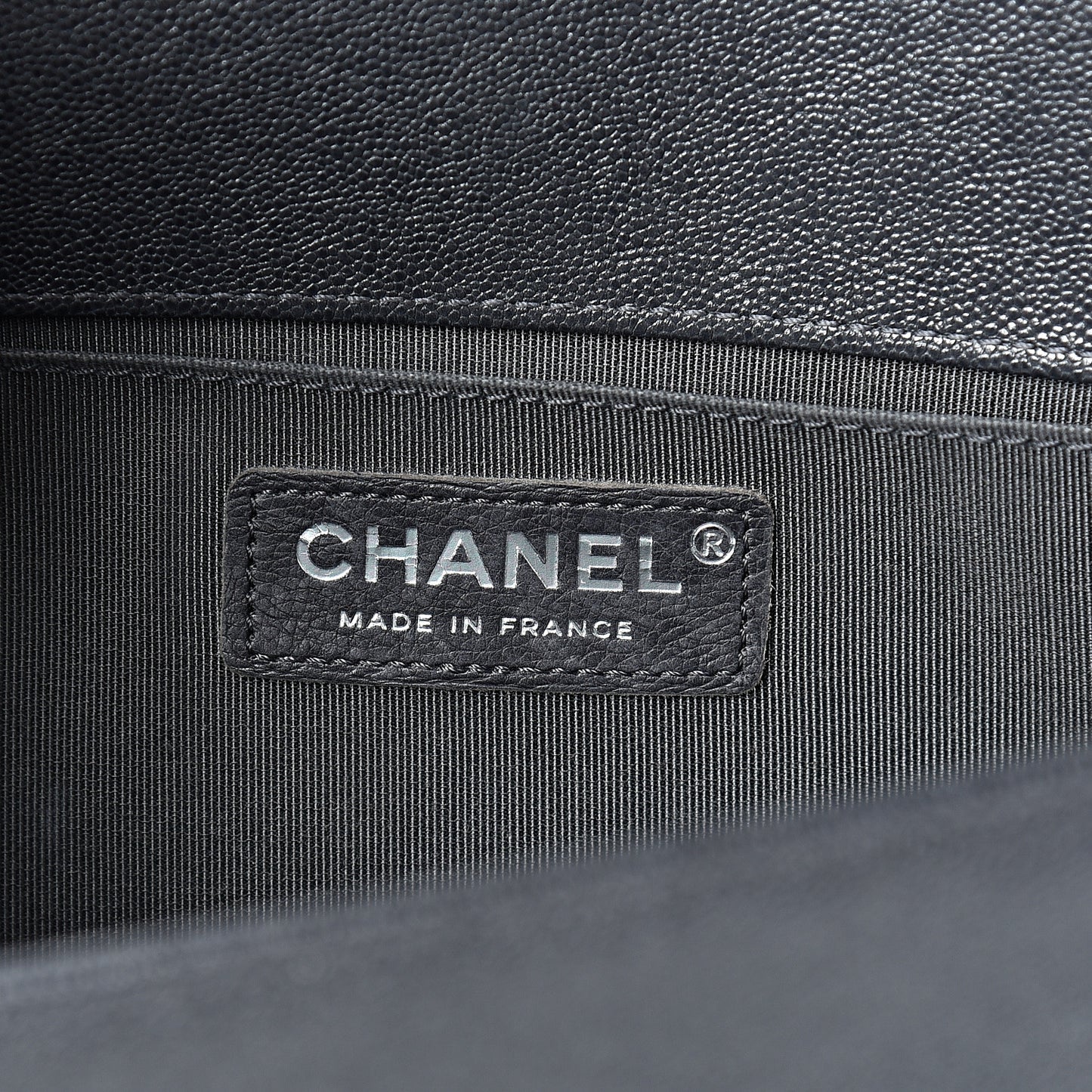 Caviar Quilted Medium Boy Flap Anthracite
