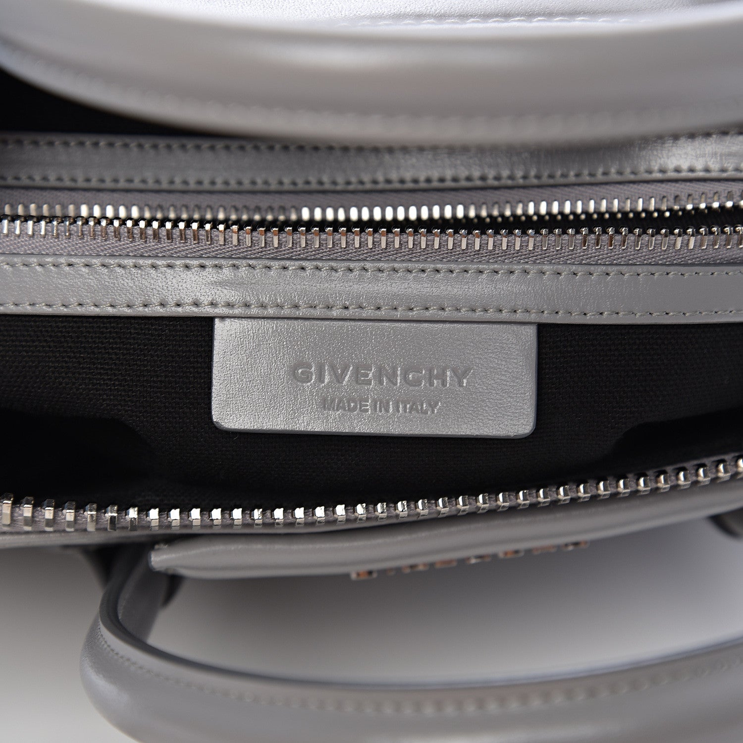 Givenchy Shiny Lord Calfskin Small Antigona Pearl Grey 5 of 9