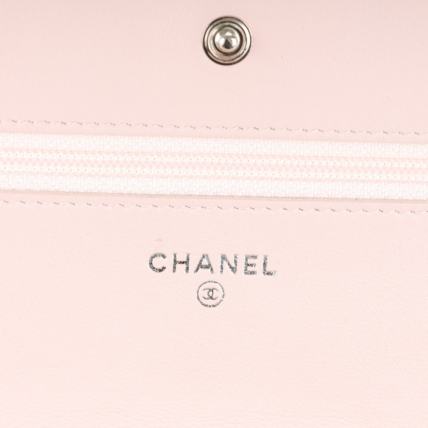 Patent Quilted Wallet On Chain WOC Light Pink