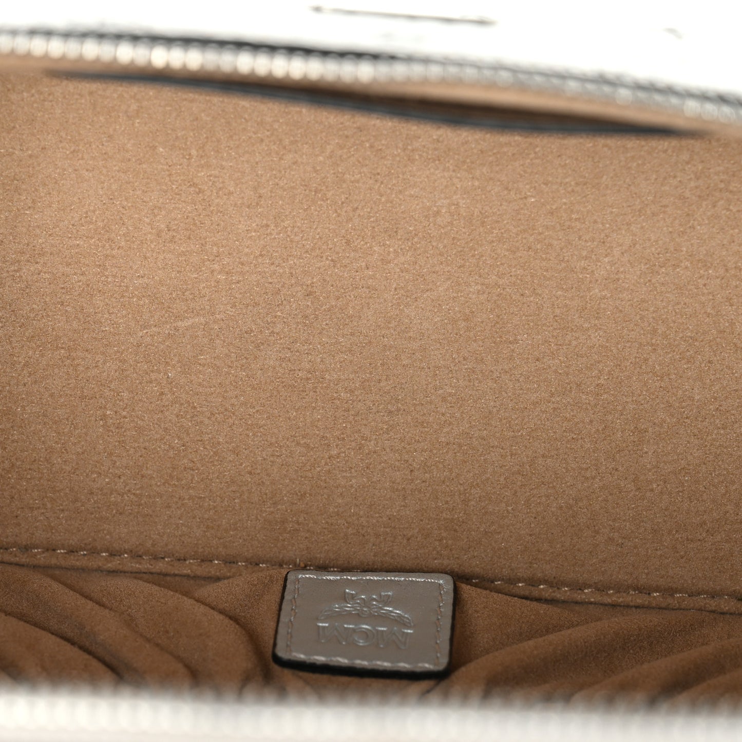 Metallic Visetos Vanity Case Silver