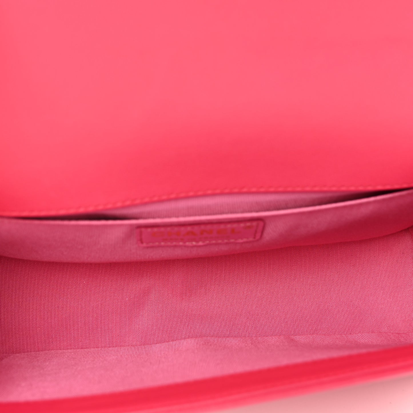 Lambskin Quilted Medium Boy Flap Fuchsia