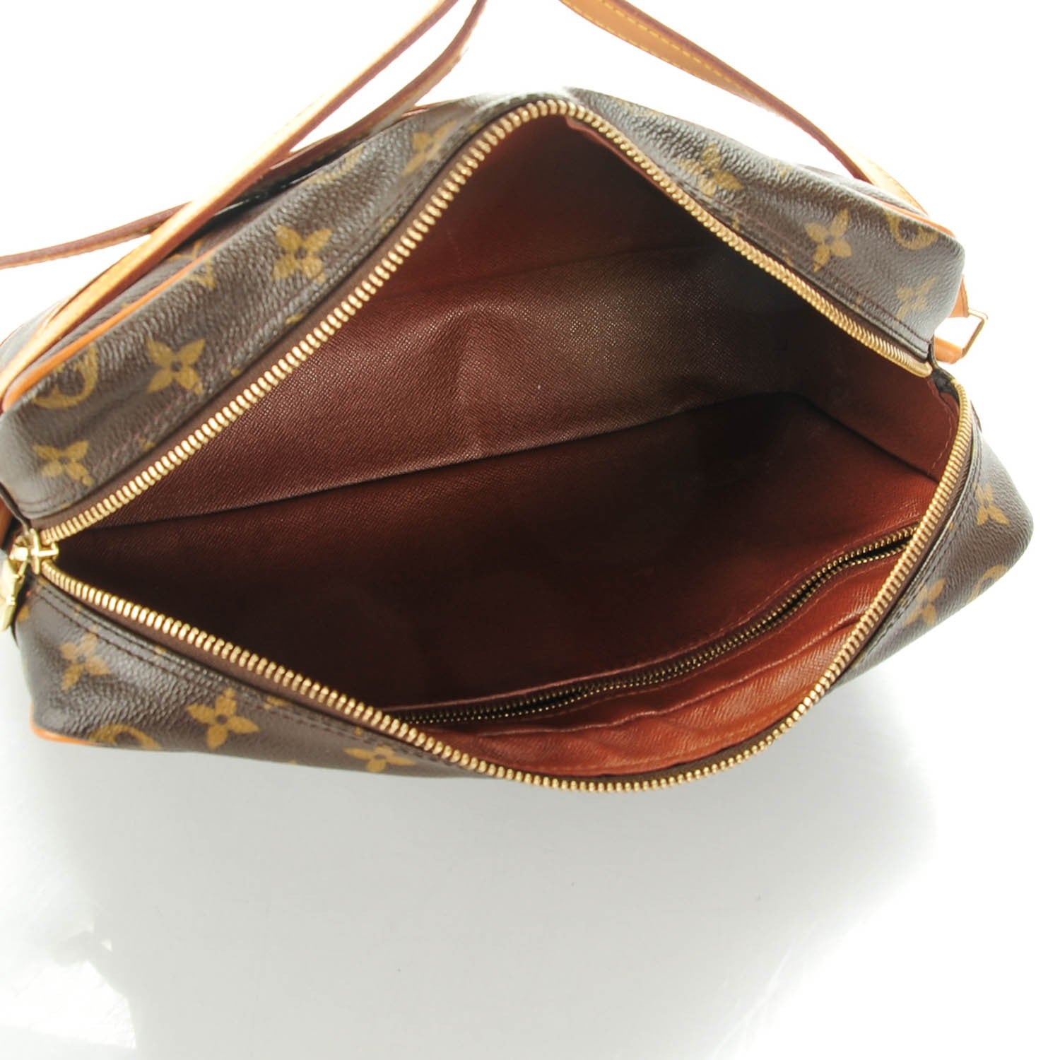 Louis Vuitton Monogram Trocadero 27 5 of 8
