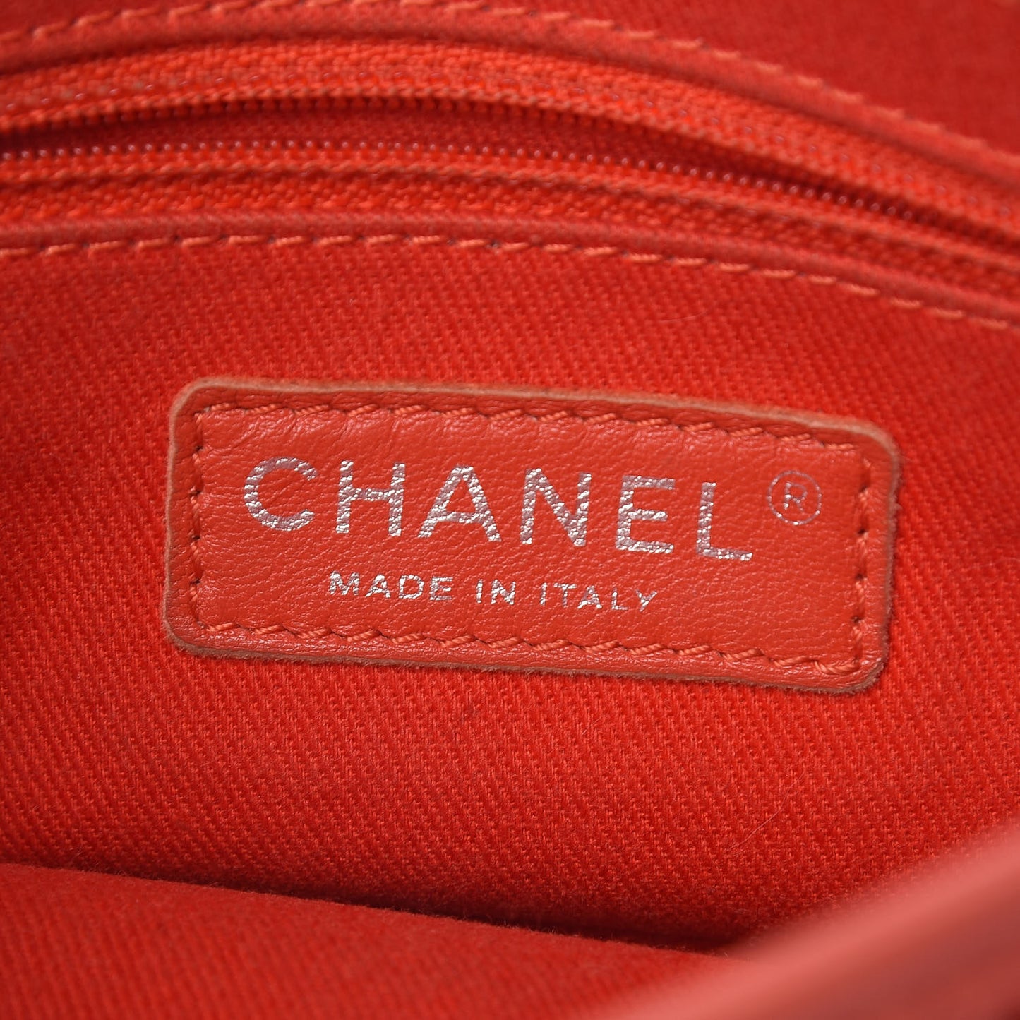 Perforated Calfskin Small Up In The Air Flap Red