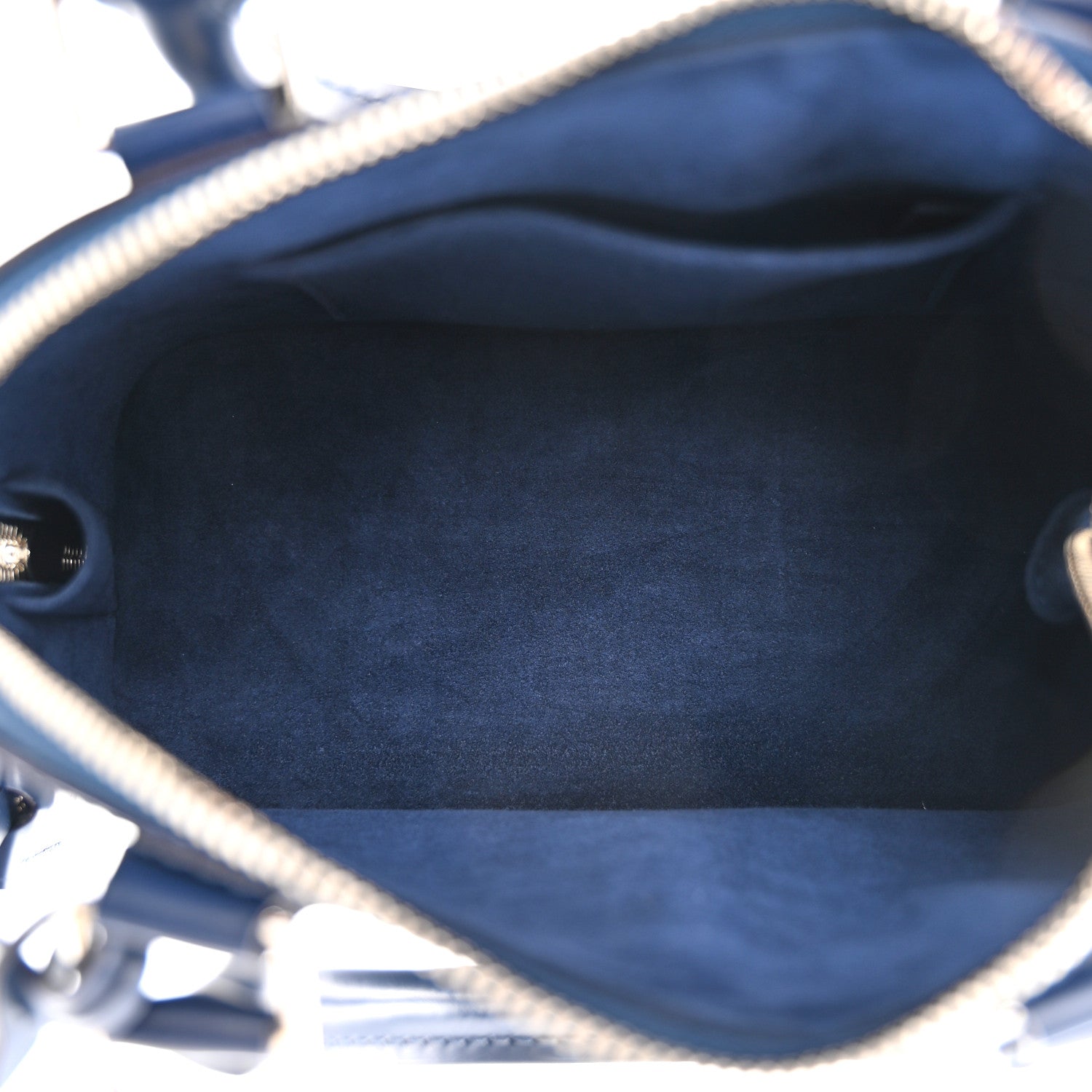 Louis Vuitton Epi Alma BB Indigo 5 of 10