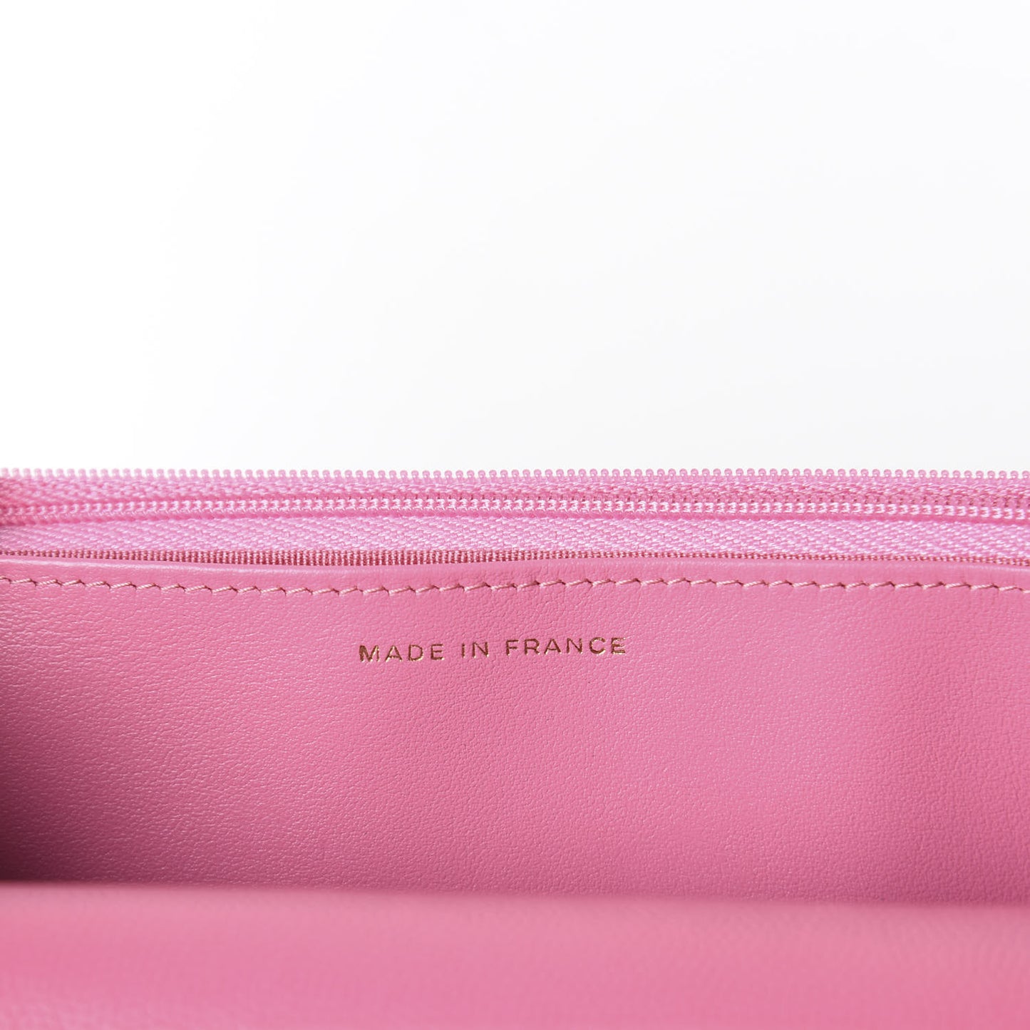 Caviar Quilted Wallet on Chain WOC Pink