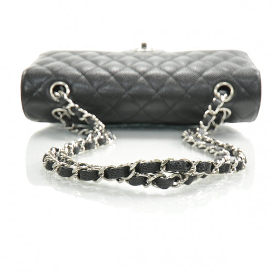 Caviar Medium Double Flap Black