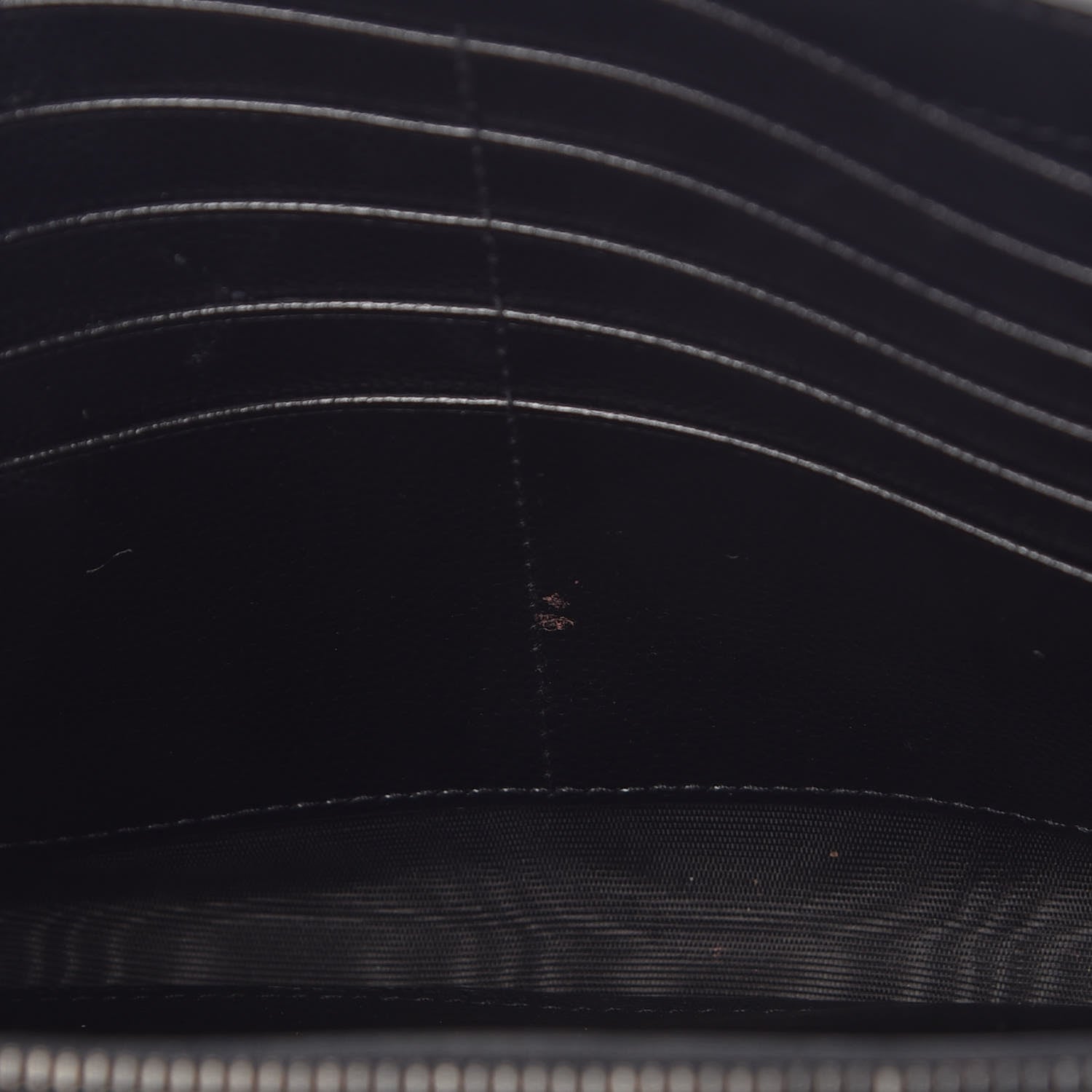 Saint Laurent Grain De Poudre Matelasse Chevron Monogram Chain Wallet Black 11 of 13